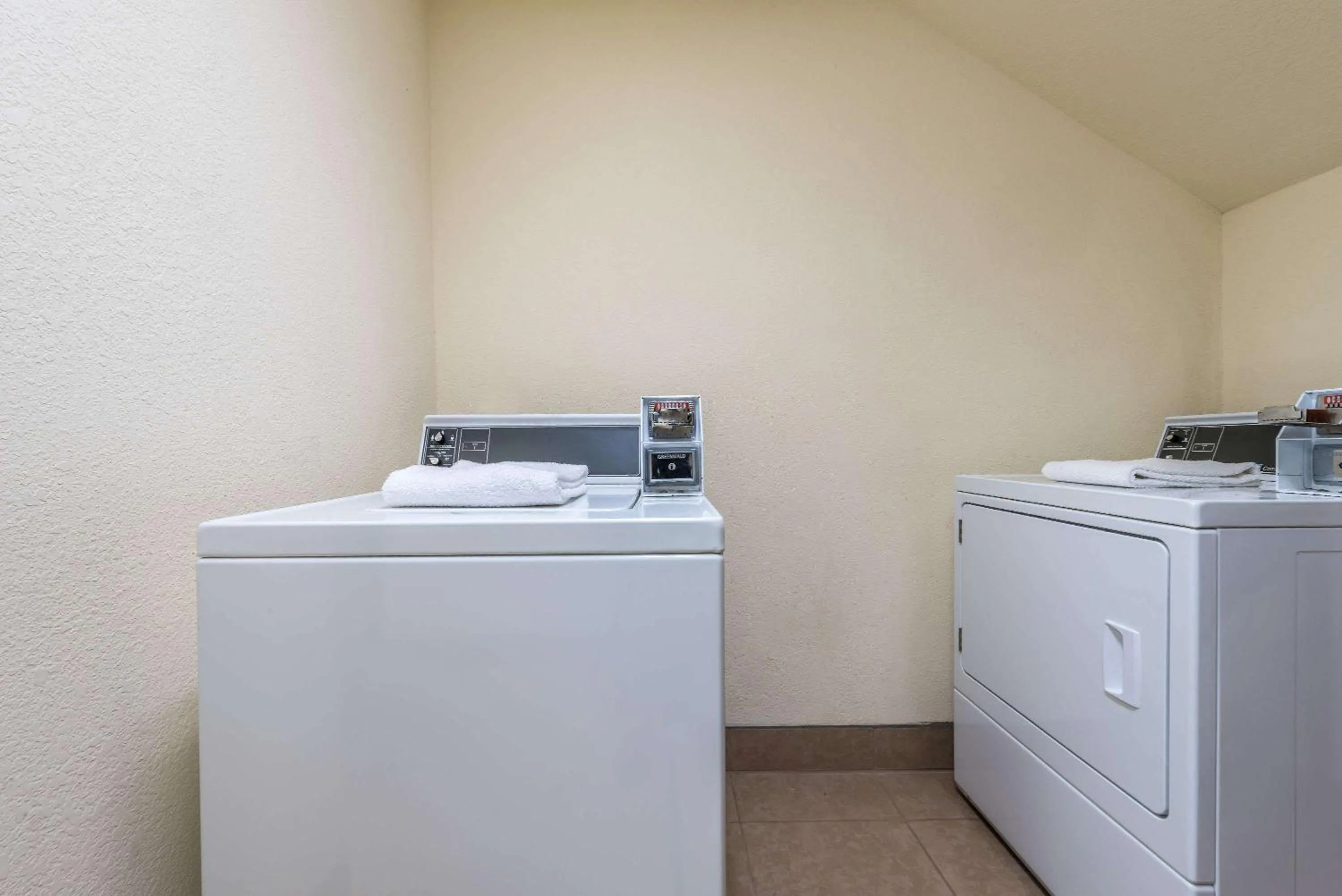 On site in Super 8 by Wyndham Denton