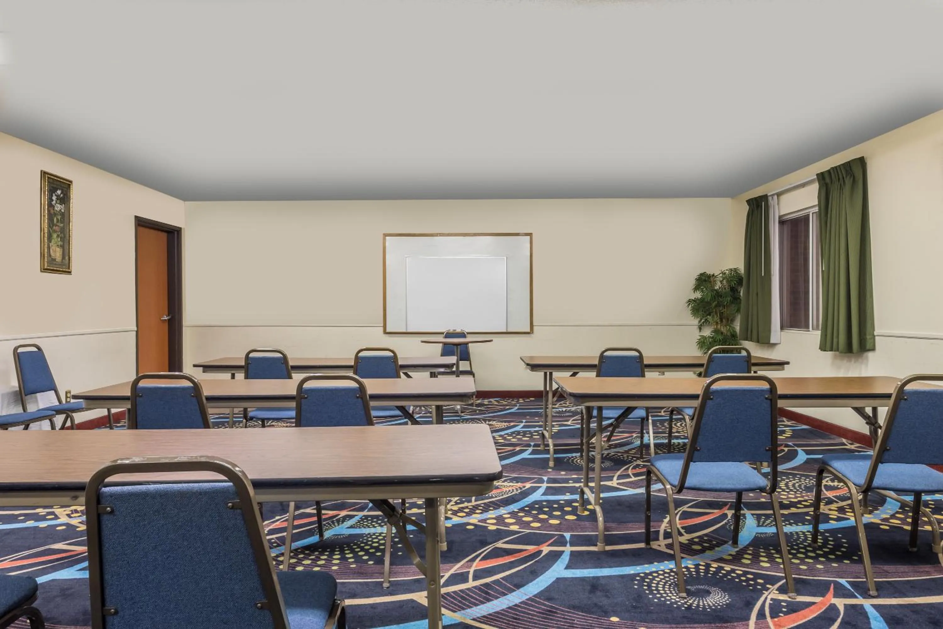 Business facilities in Super 8 by Wyndham Denton