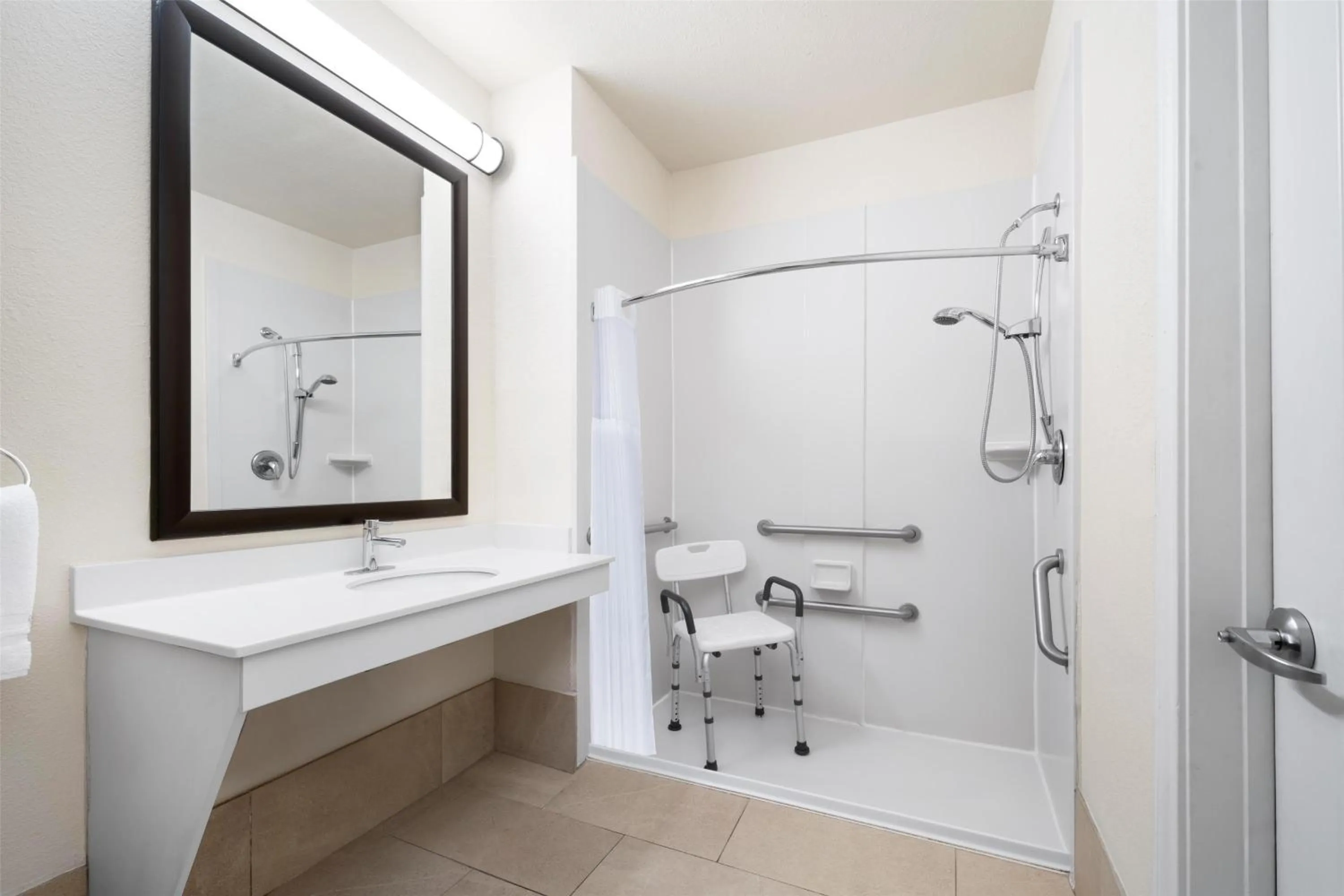 Bathroom in Best Western Plus Downtown Inn & Suites