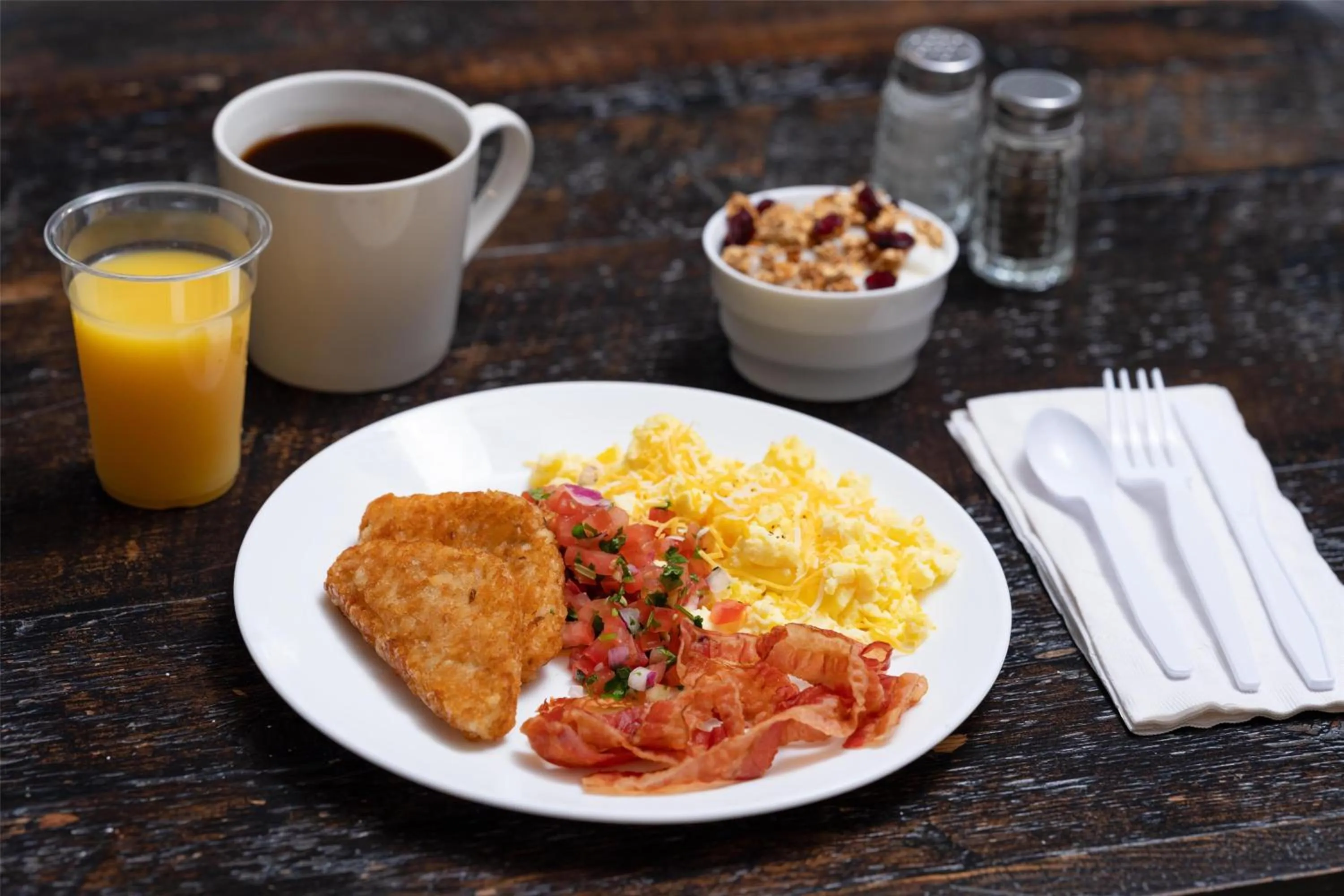 Food and drinks in Best Western Plus Downtown Inn & Suites