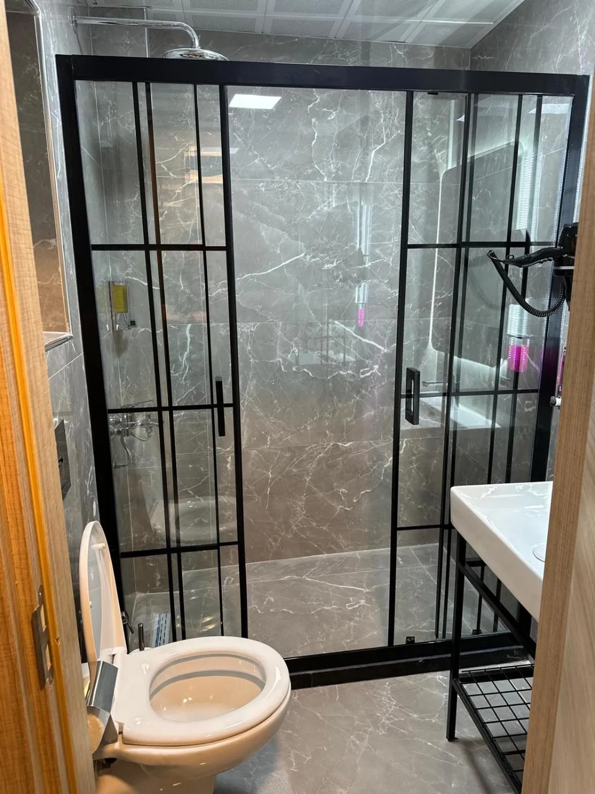 Shower in Grand FM Hotel