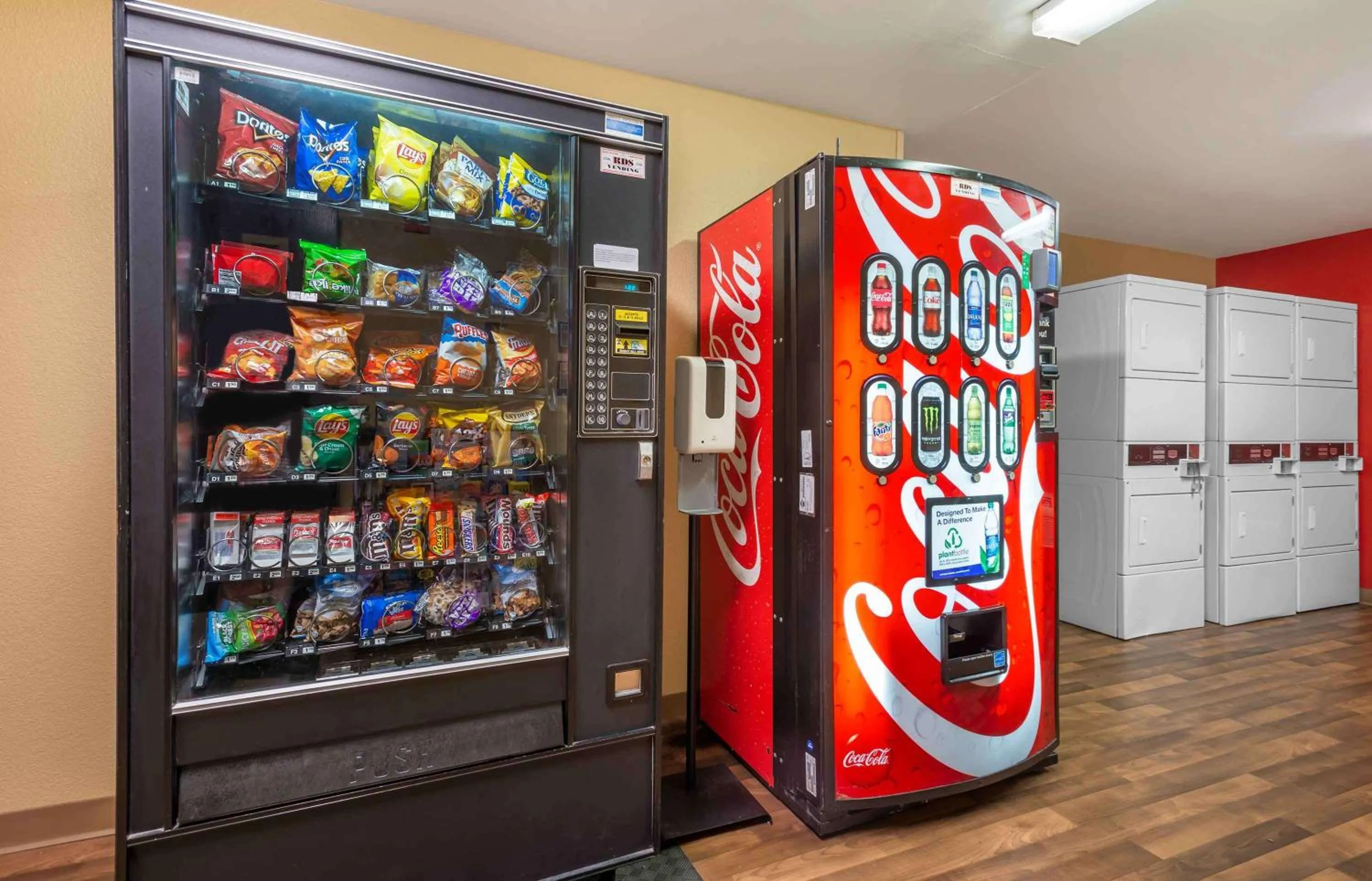 Property building in Extended Stay America Suites - Philadelphia - Cherry Hill