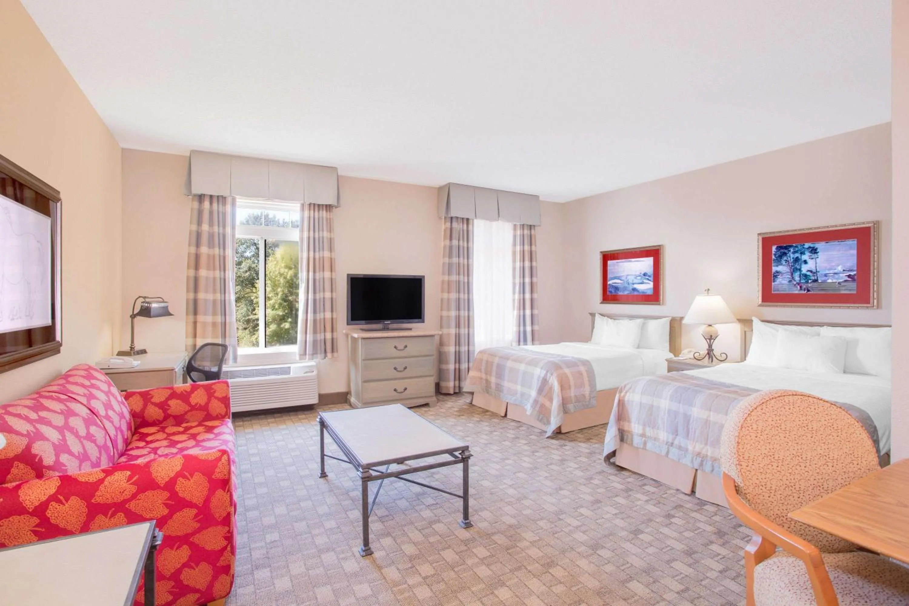 Photo of the whole room in Hawthorn Extended Stay by Wyndham Conyers