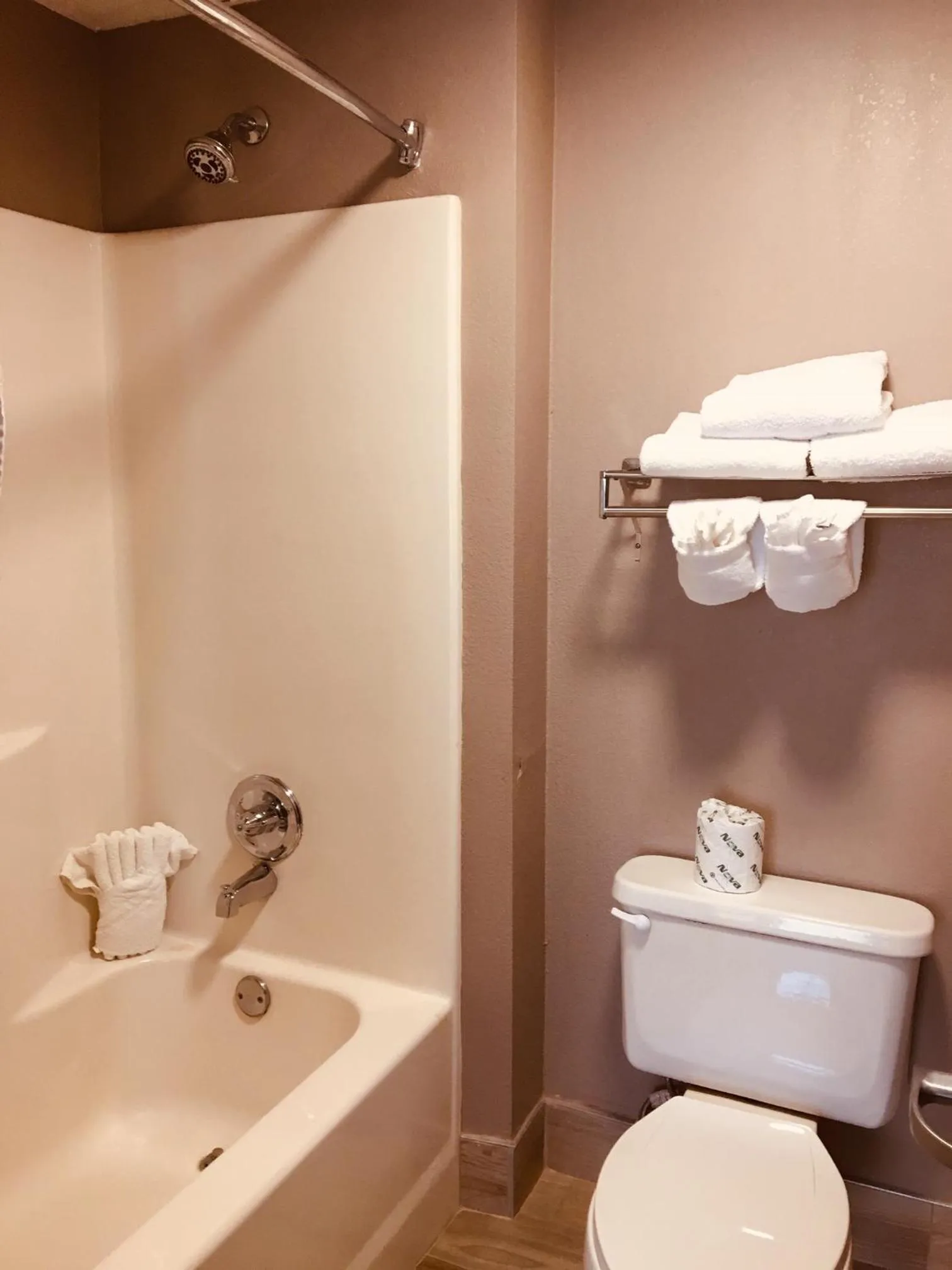 Hawthorn Extended Stay by Wyndham Conyers