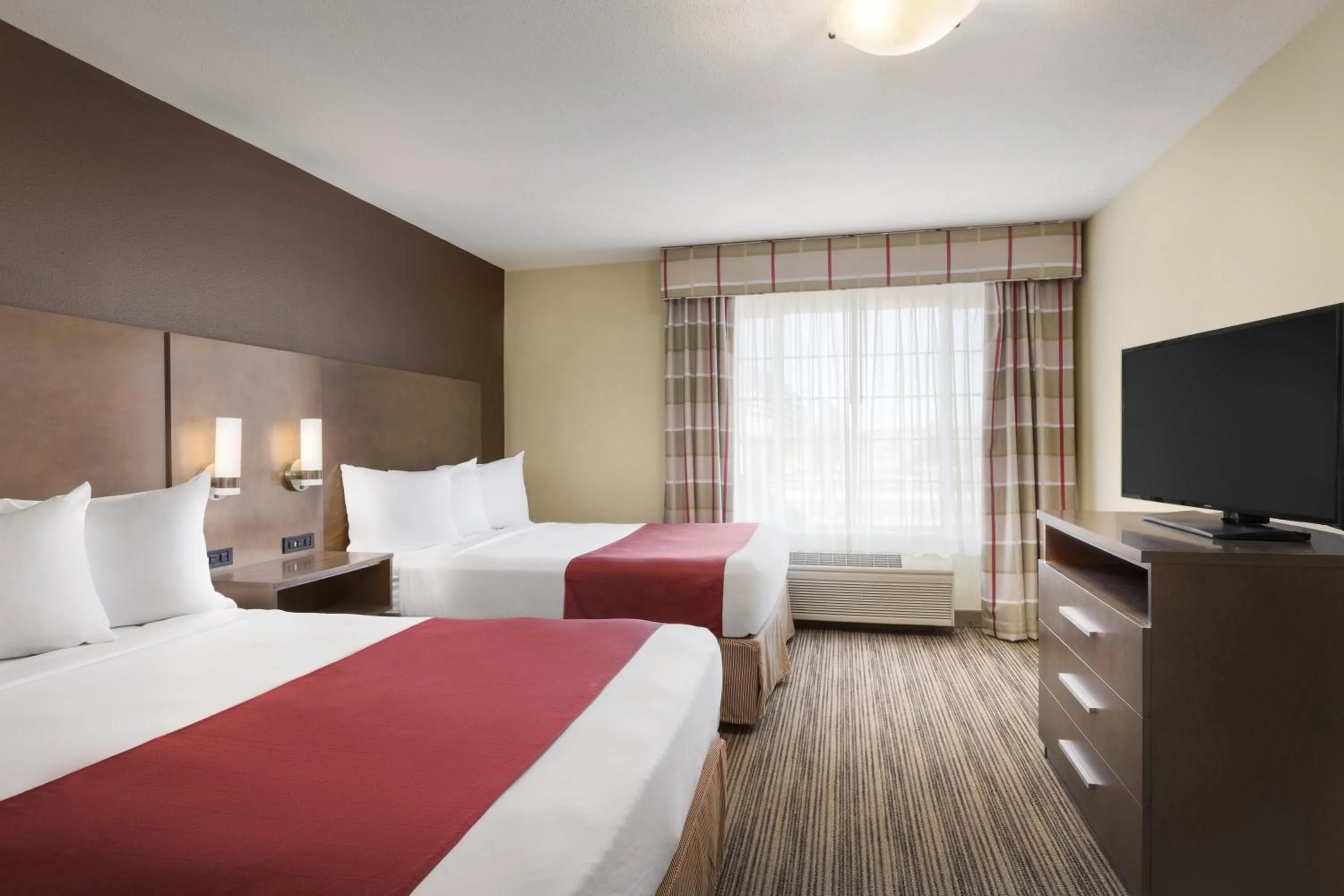 Photo of the whole room, Bed in Country Inn & Suites by Radisson, Albert Lea - Austin