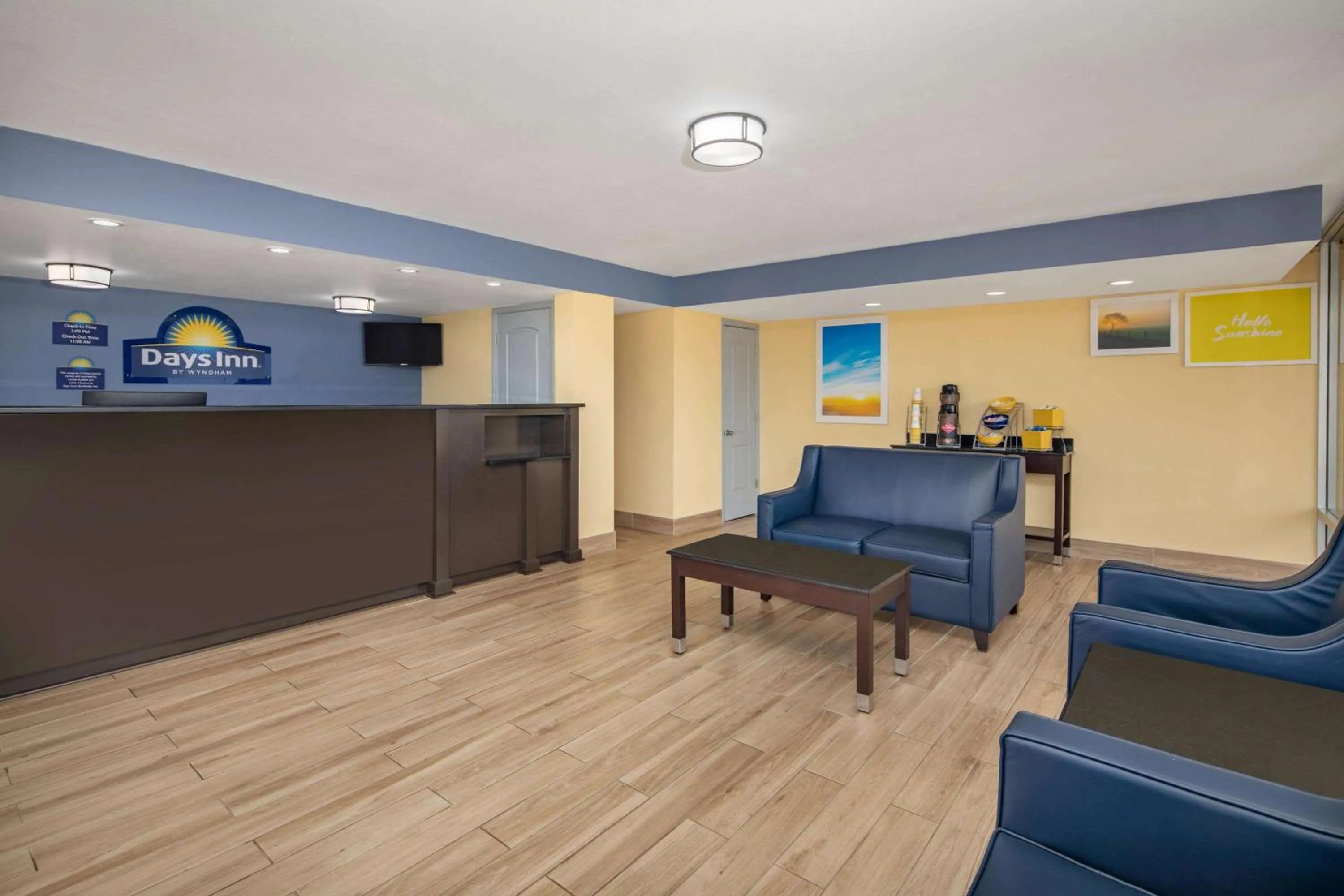Lobby or reception in Days Inn by Wyndham Muscle Shoals