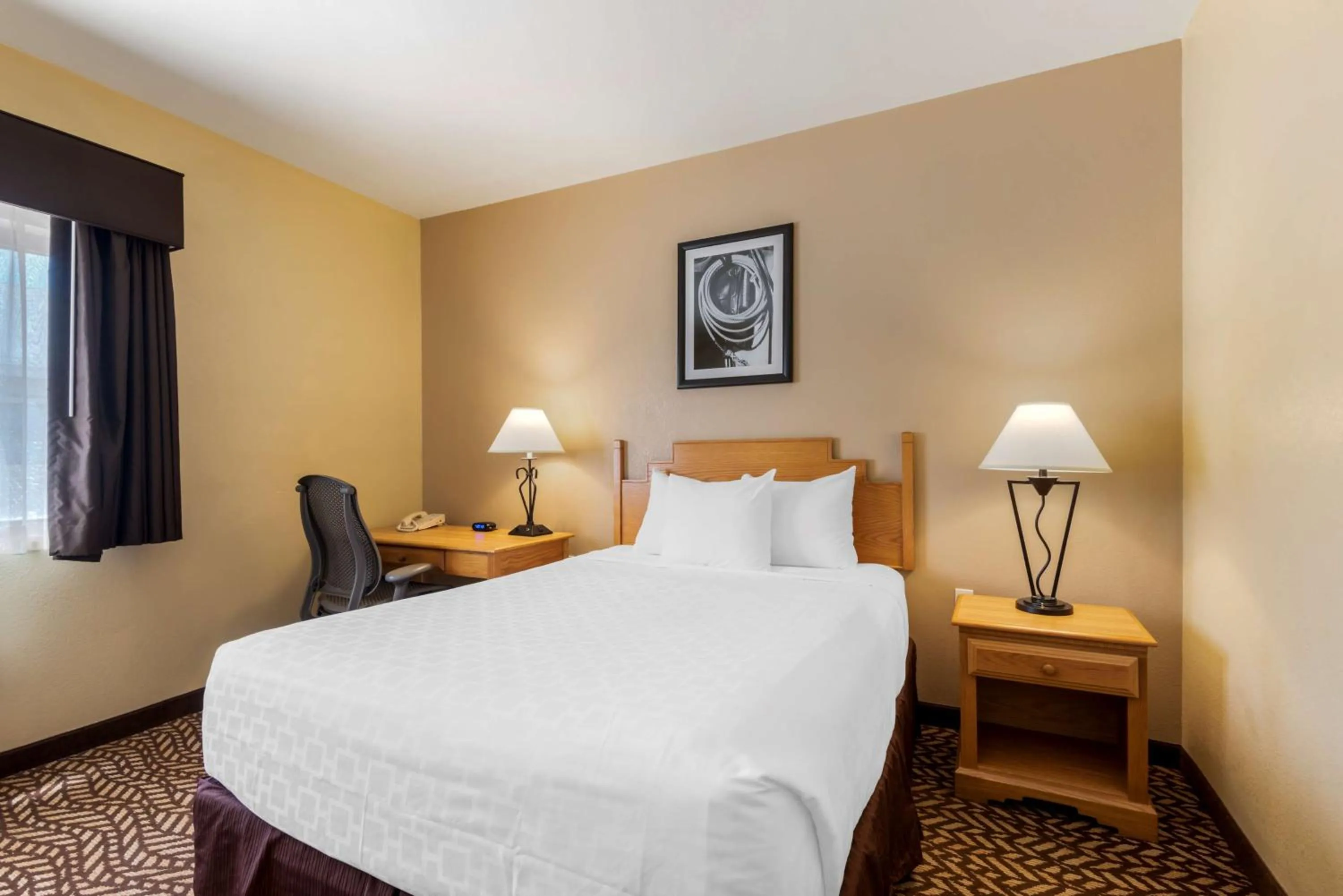 Photo of the whole room in Best Western Turquoise Inn & Suites