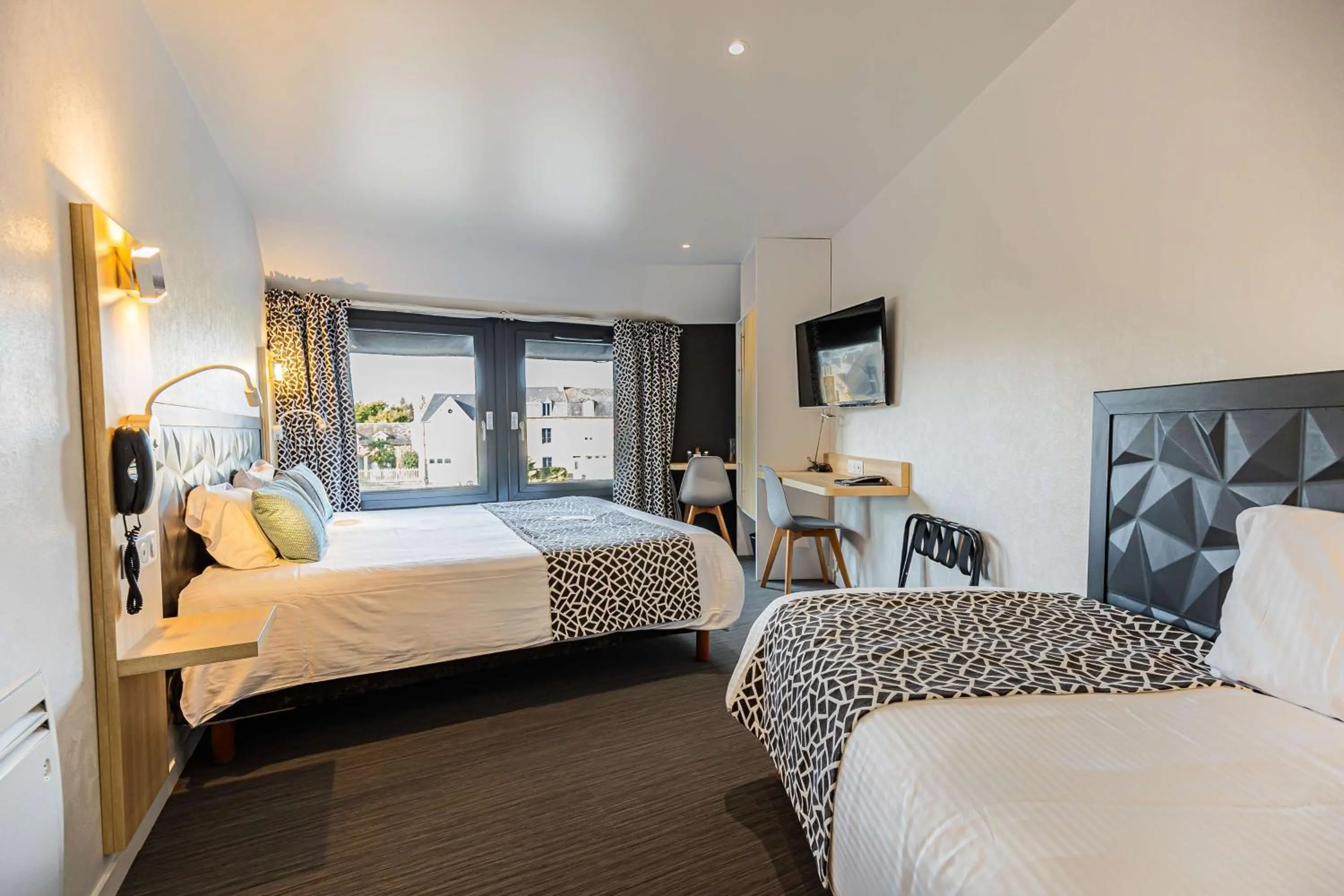 Photo of the whole room, Bed in Best Western Le Moulin de Ducey