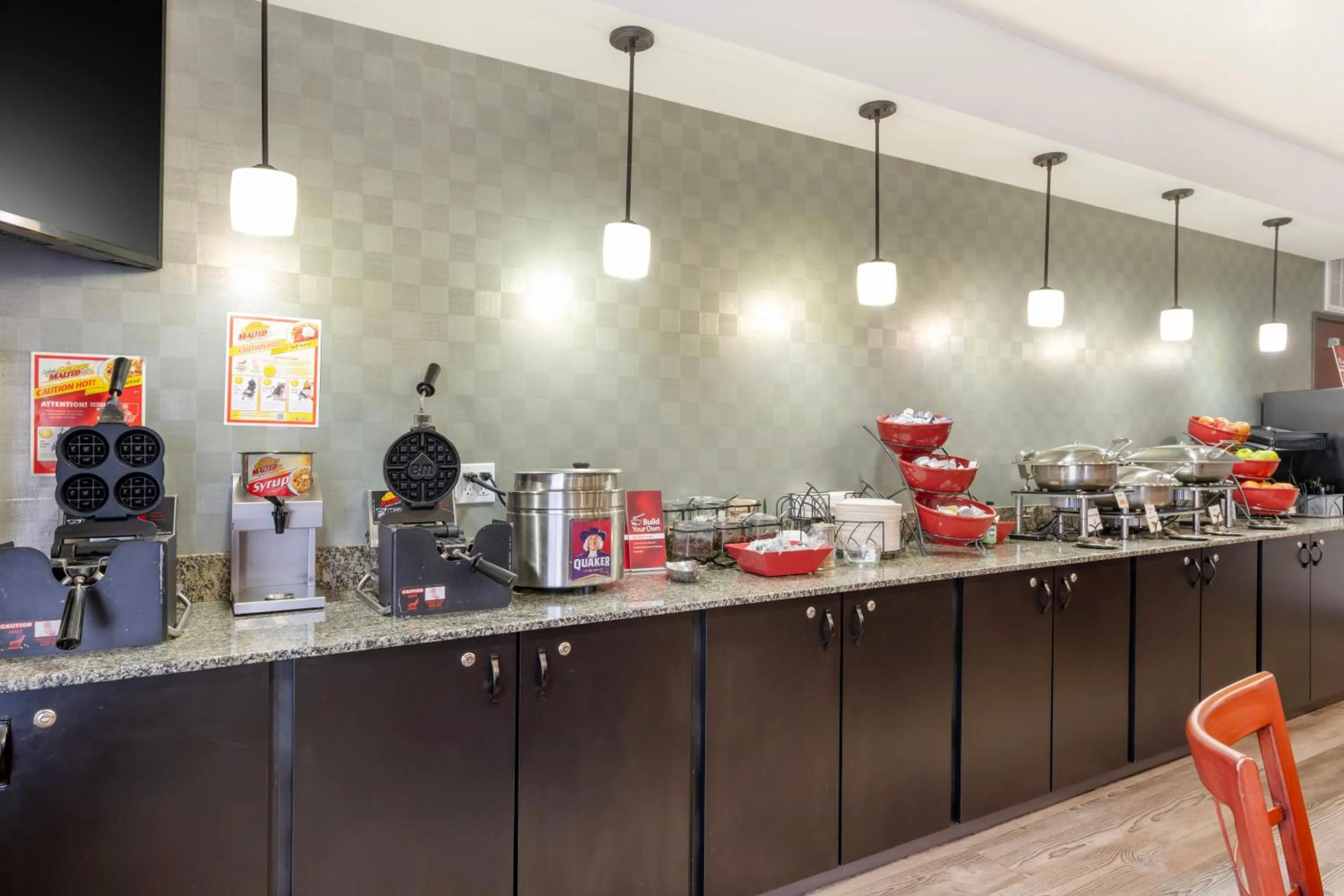 Breakfast in Best Western PLUS Walla Walla Suites Inn