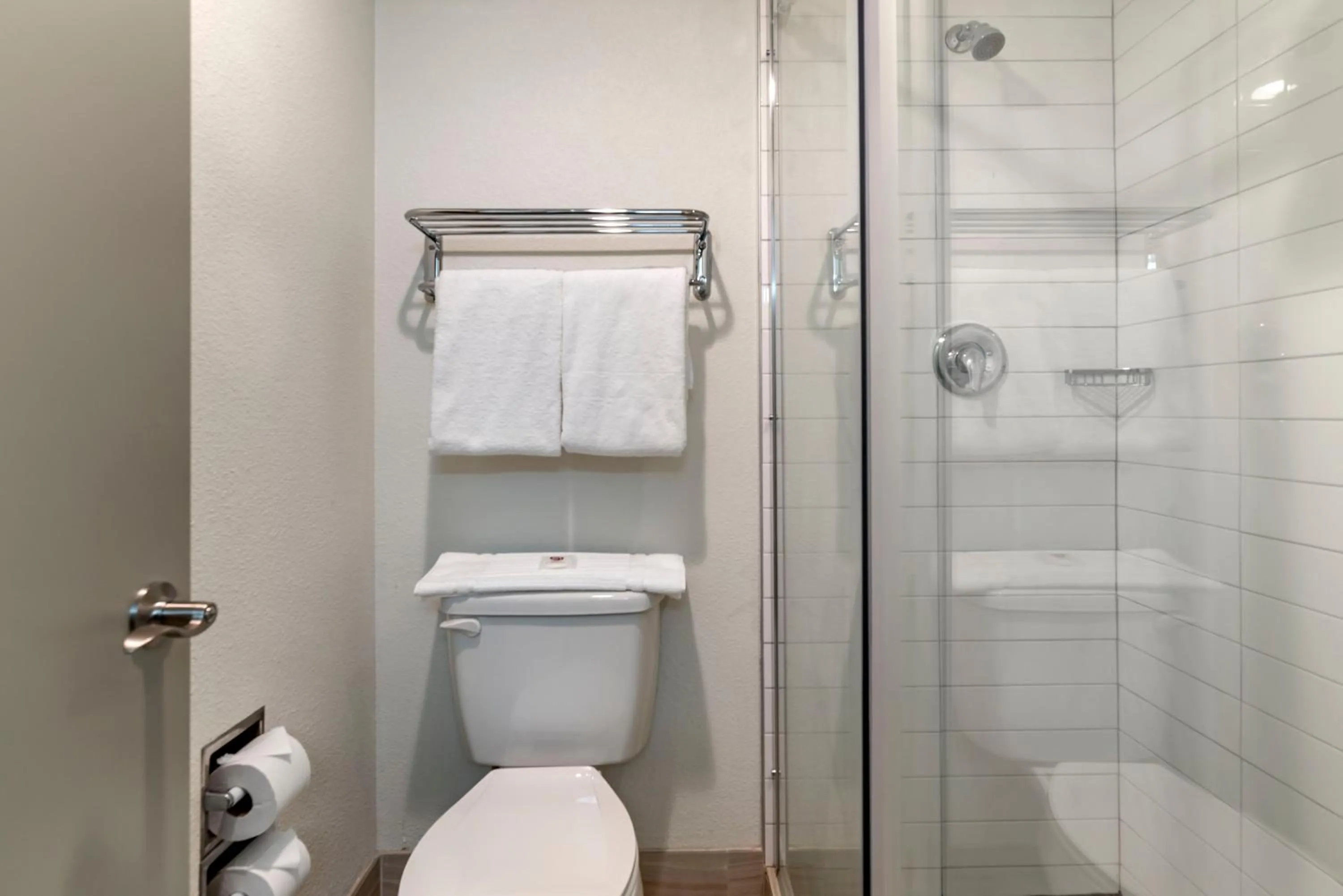 Bathroom in Comfort Inn & Suites Tigard near Washington Square