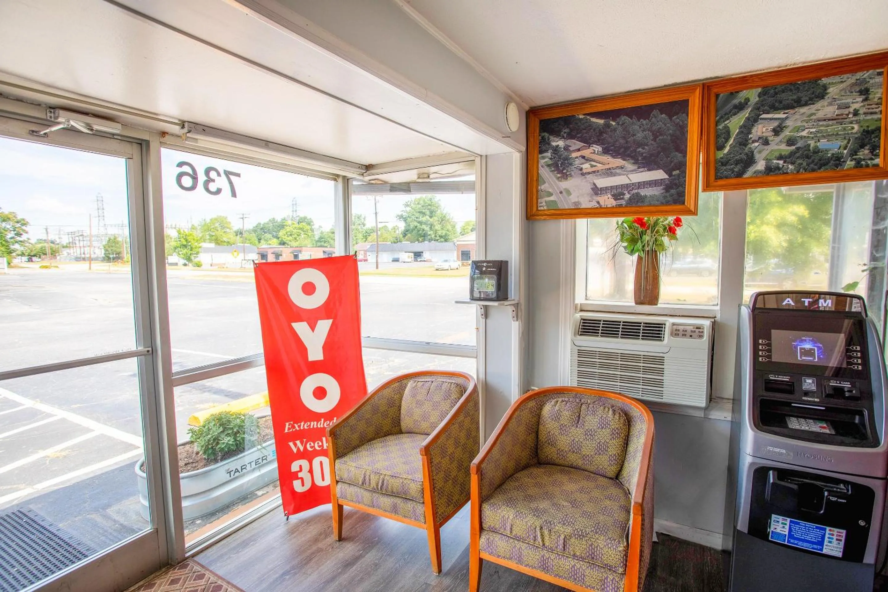Lobby or reception in OYO Inn Kernersville