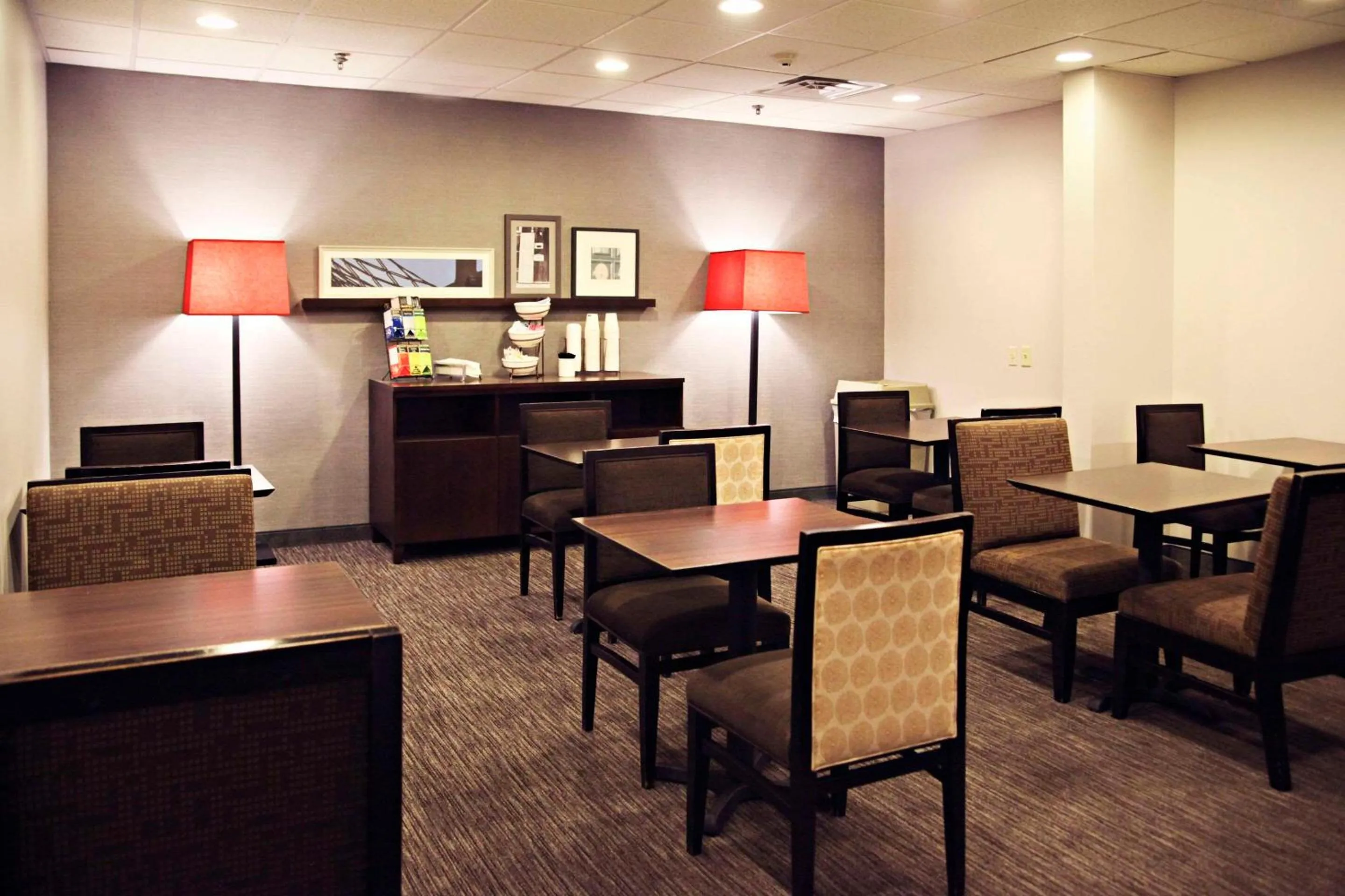 Meeting/conference room in Country Inn & Suites by Radisson, Frackville (Pottsville), PA