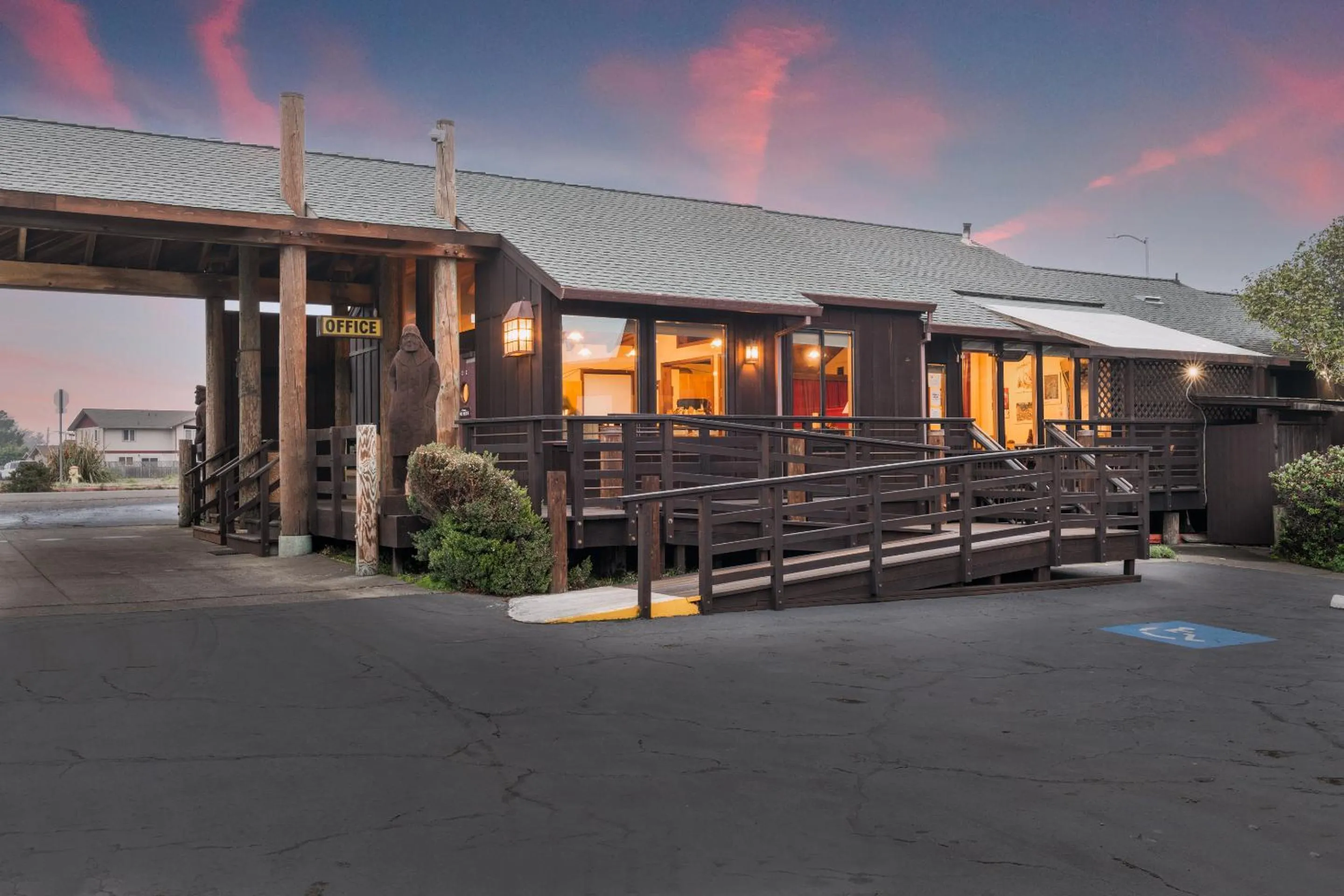 Lobby or reception in Harbor Lite Lodge