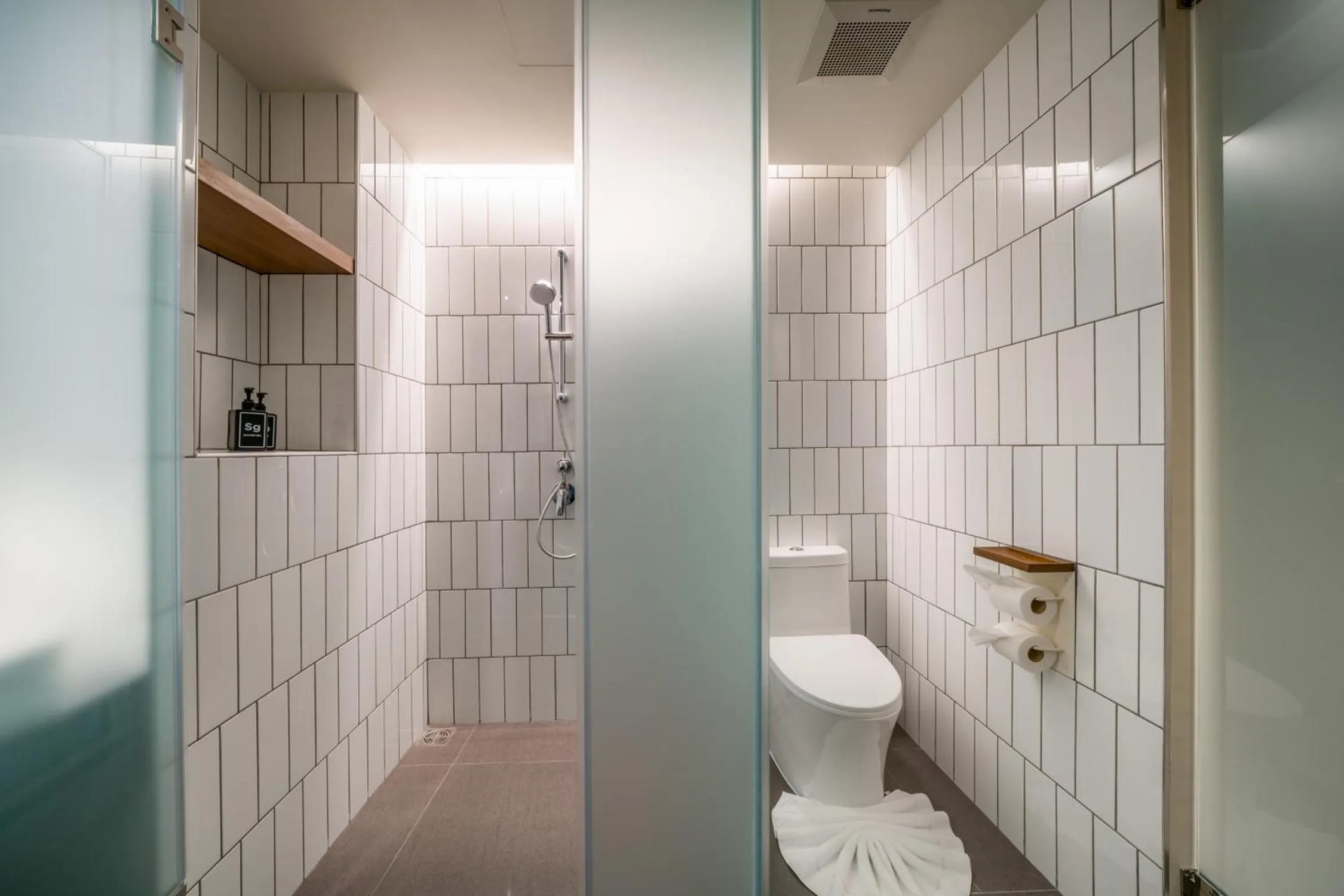 Shower in Triple Y Hotel