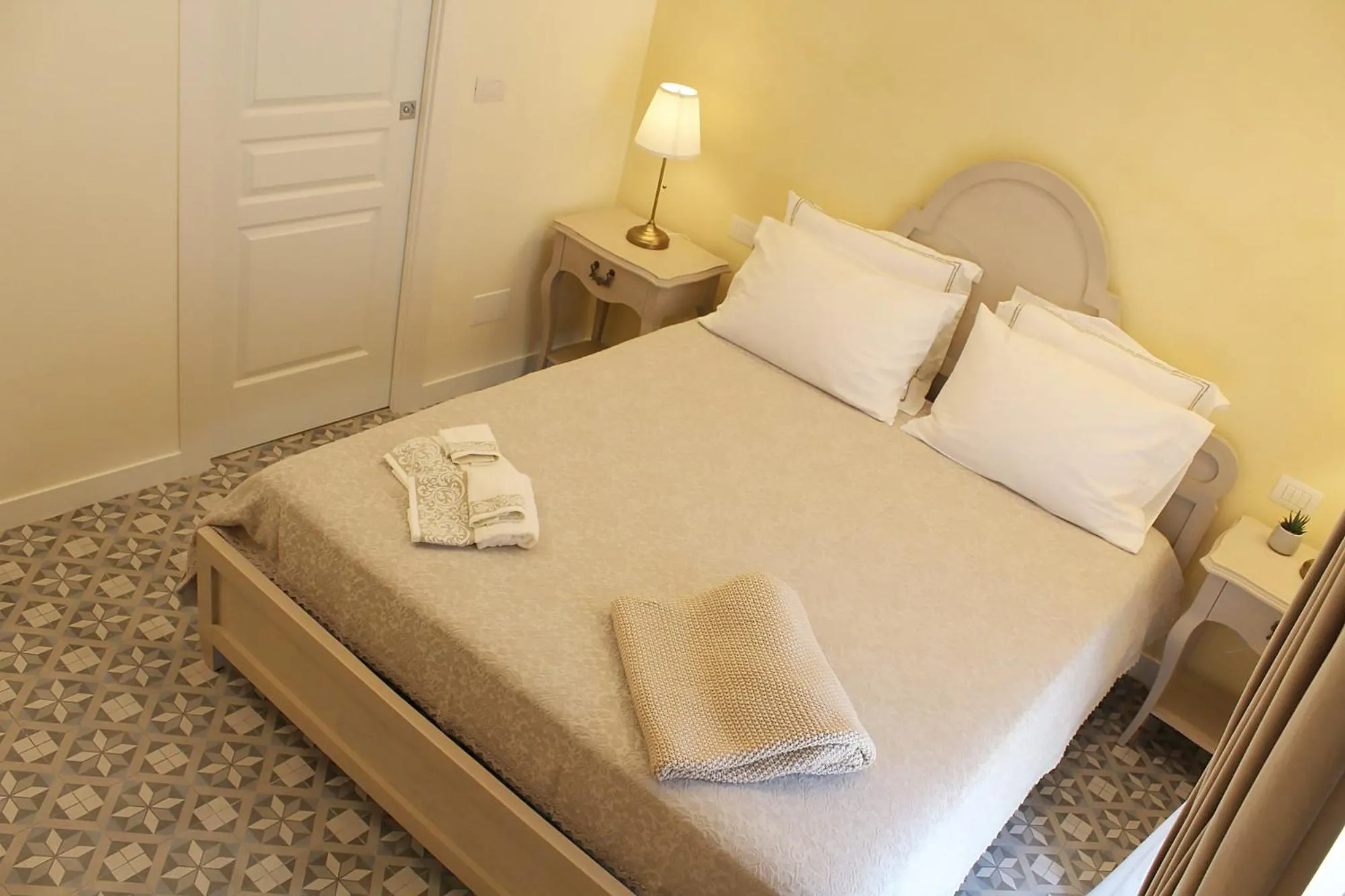 Bedroom, Bed in Estlevante B&B