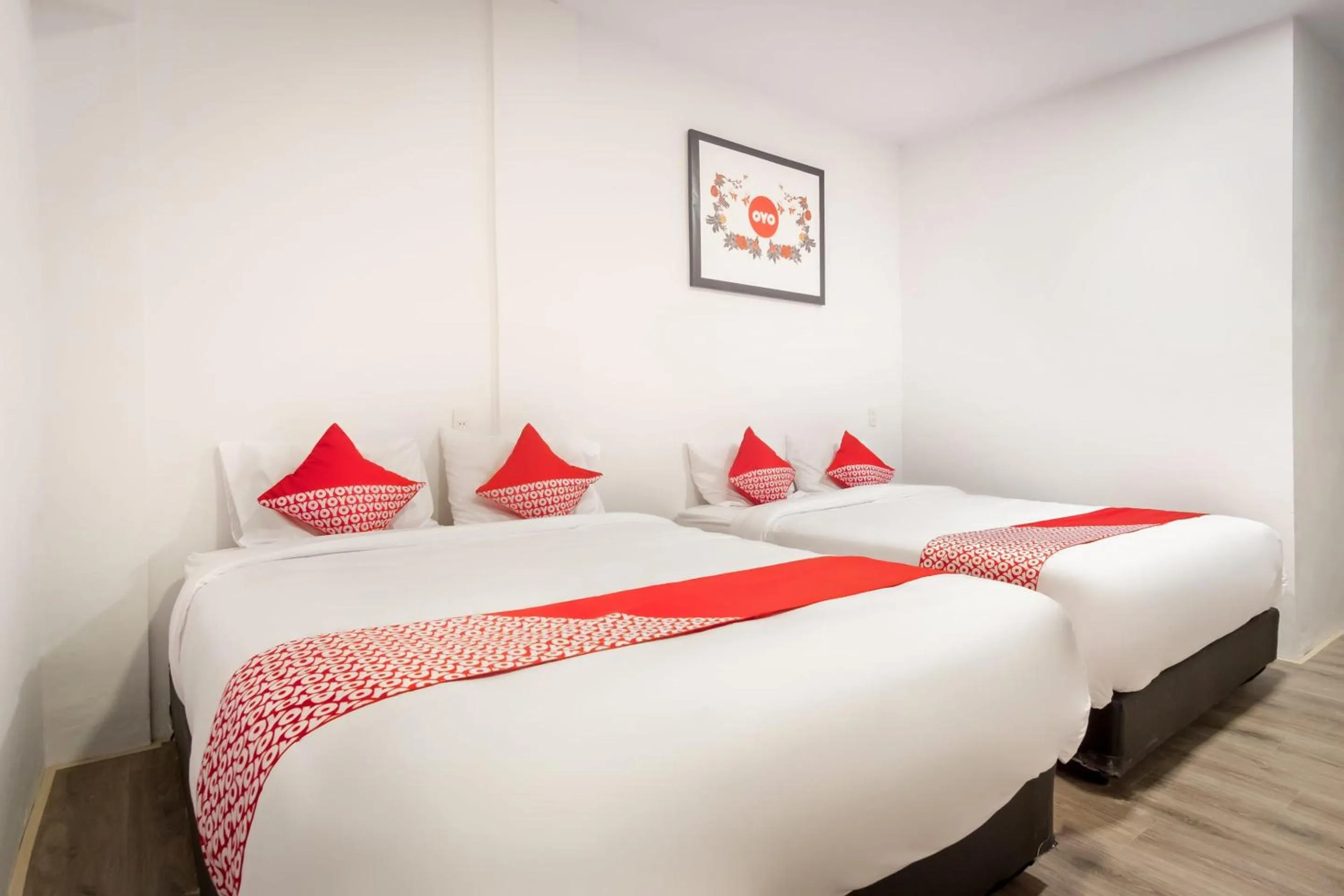 Bedroom, Bed in RedDoorz At Jalan Asia Medan