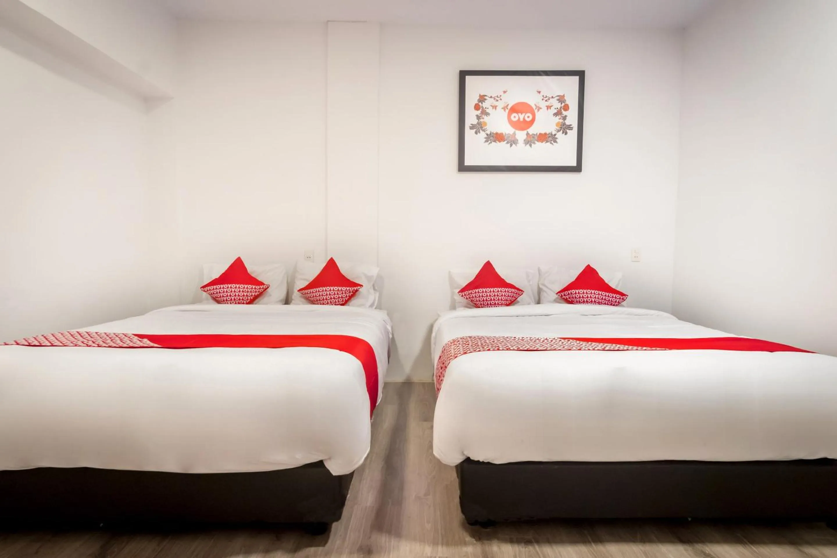 Bedroom, Bed in RedDoorz At Jalan Asia Medan