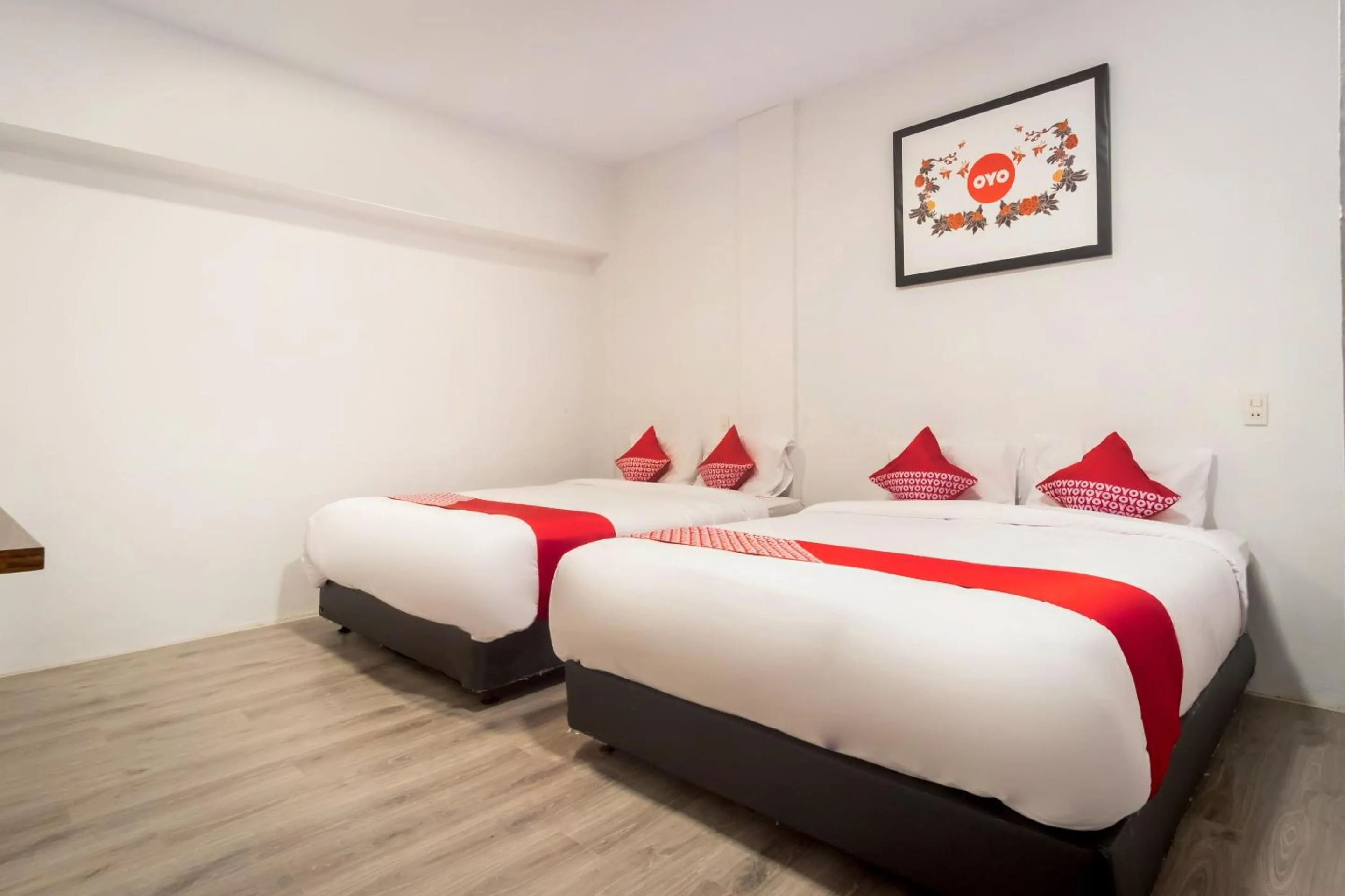 Bedroom, Bed in RedDoorz At Jalan Asia Medan