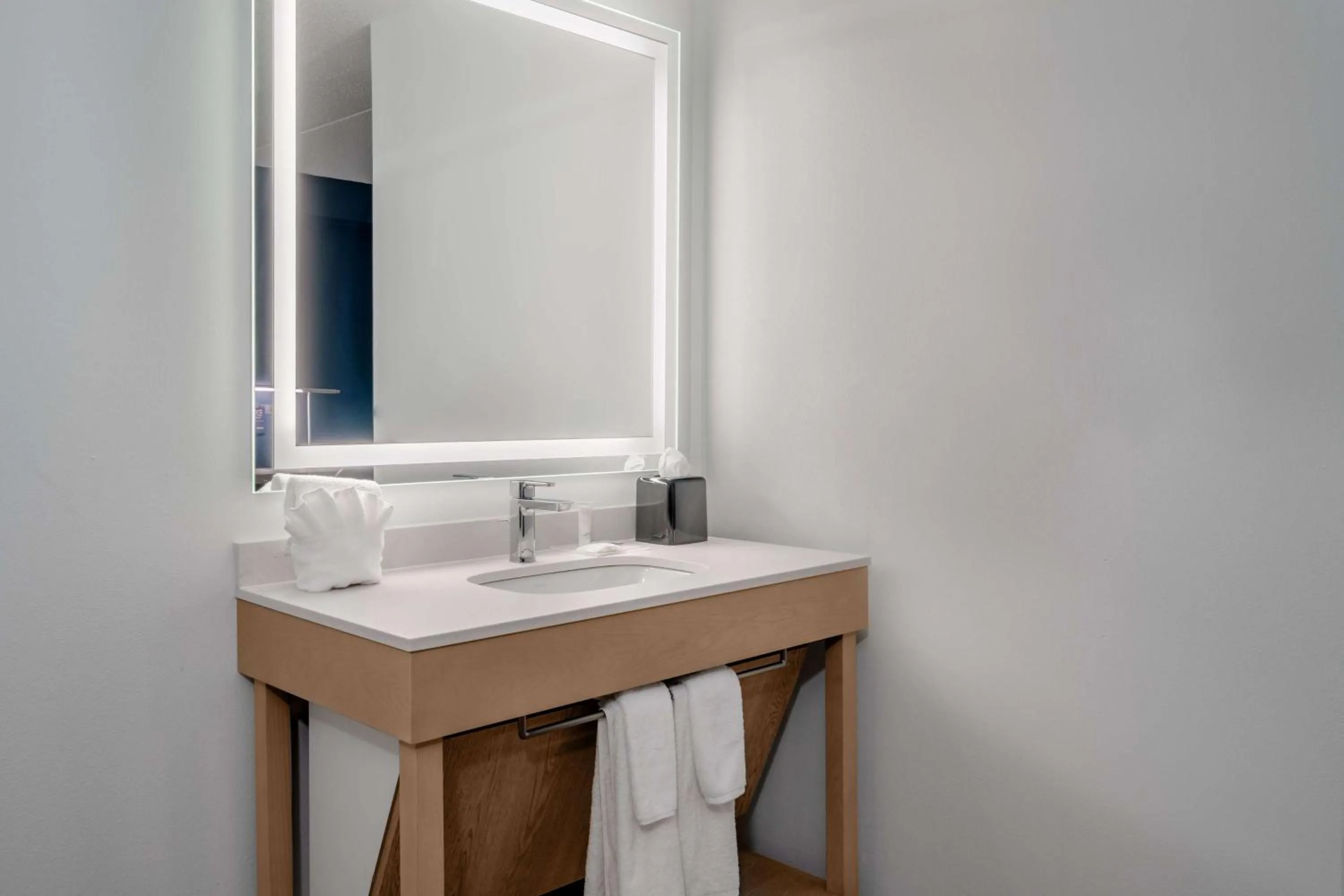 Bathroom in Hyatt Place Mystic