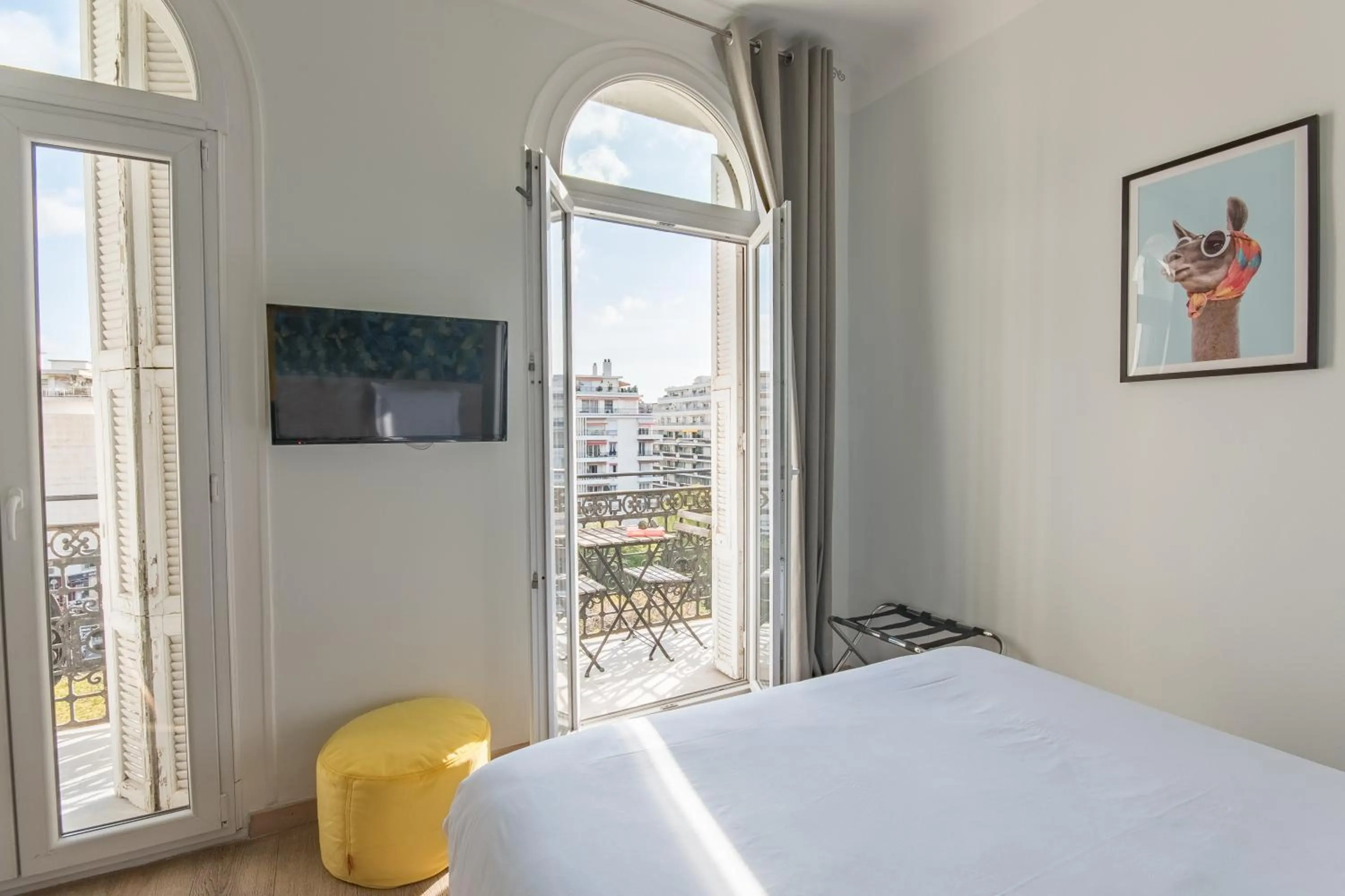 Photo of the whole room, Bed in Hotel Aria