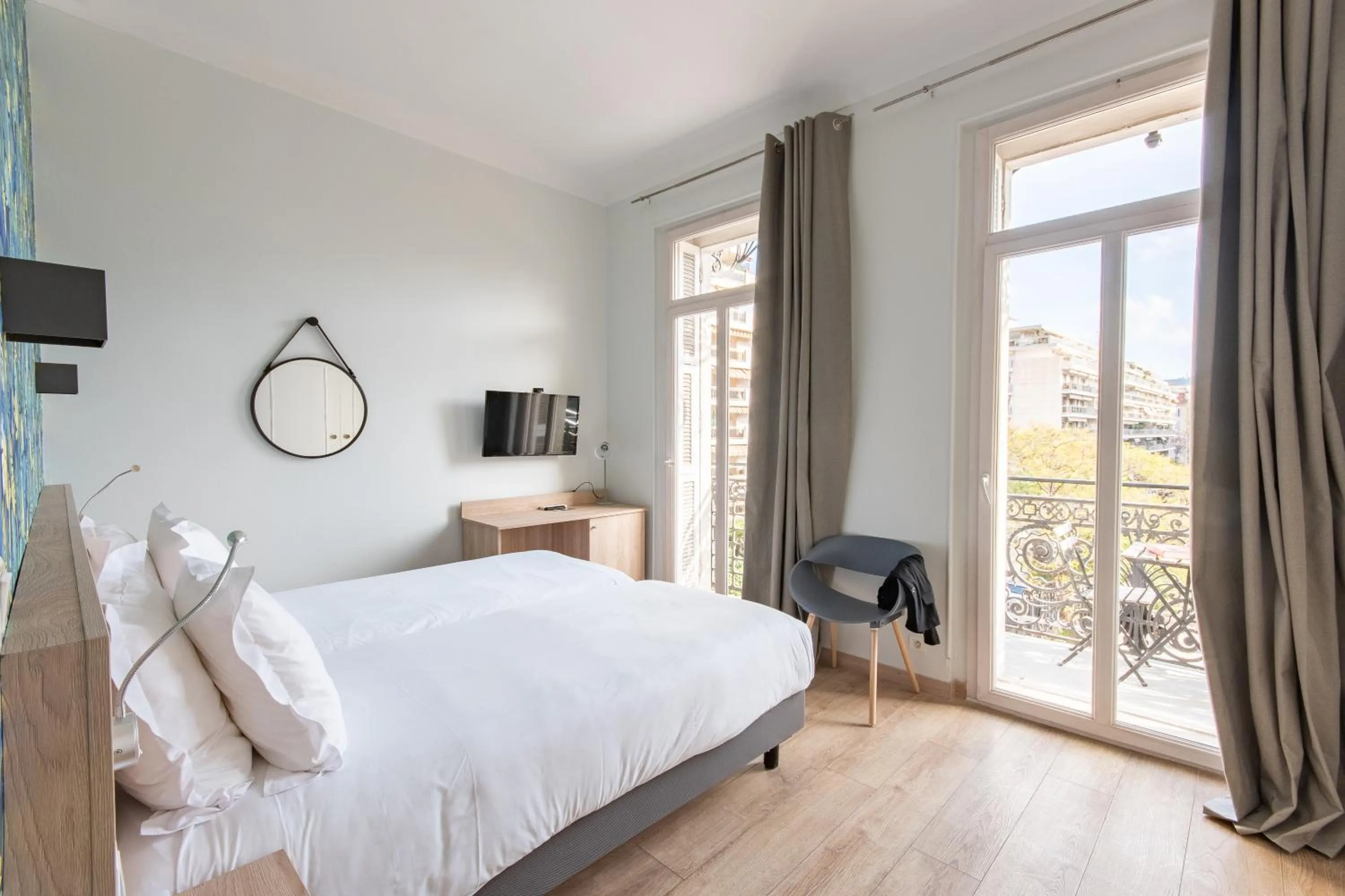 Photo of the whole room, Bed in Hotel Aria