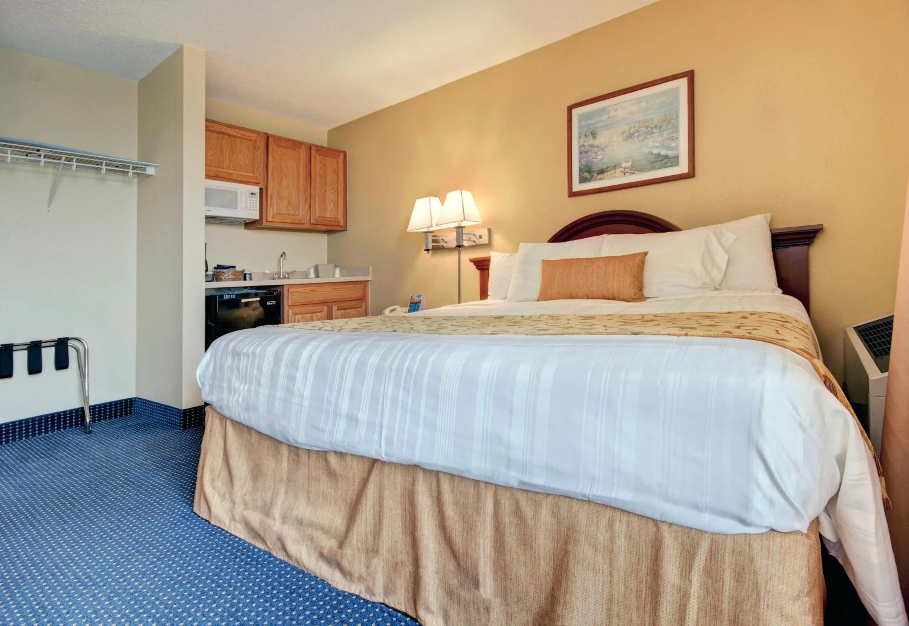 Bed in Crystal Beach Hotel