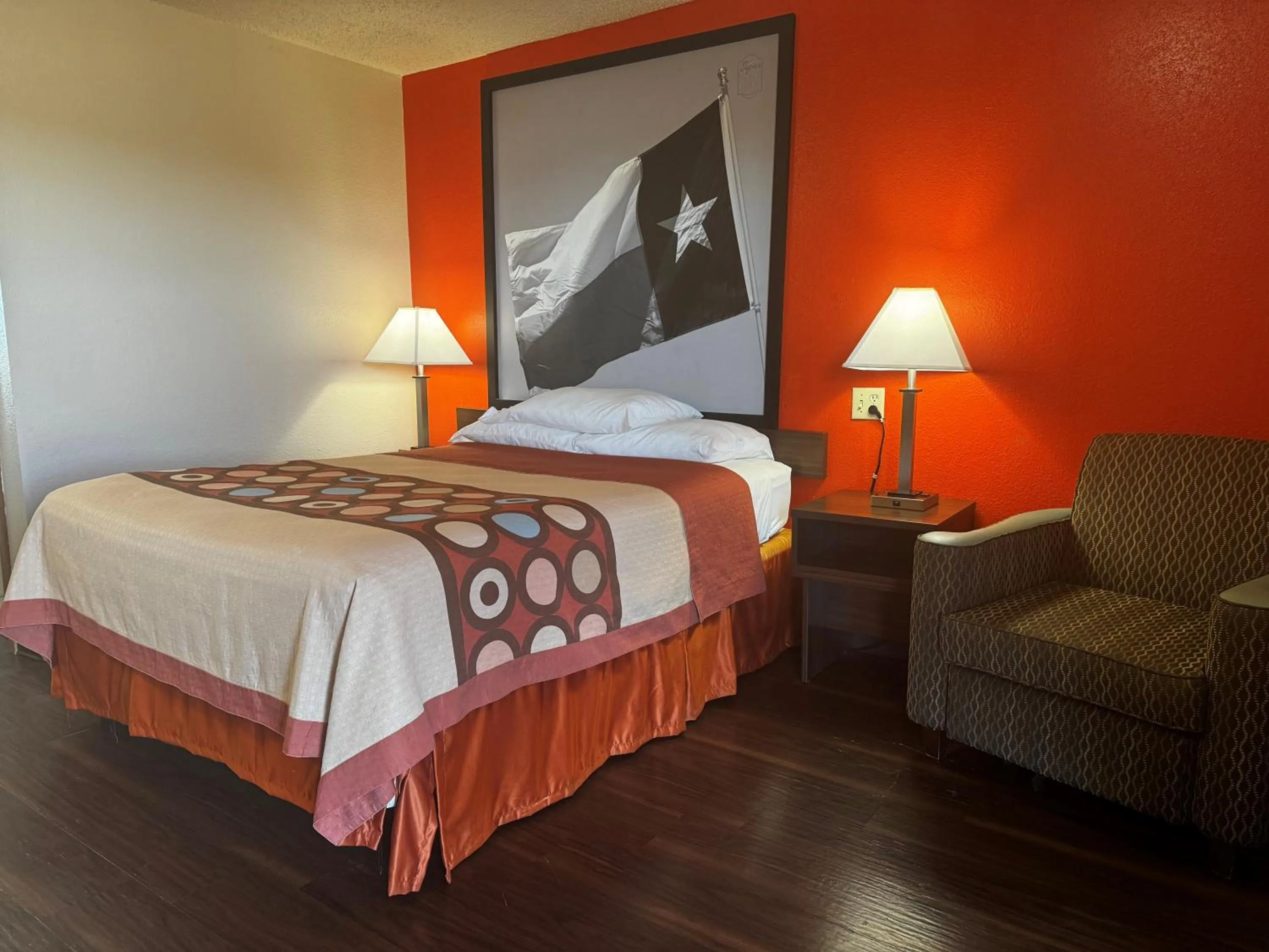 Bed in Super 8 by Wyndham Giddings