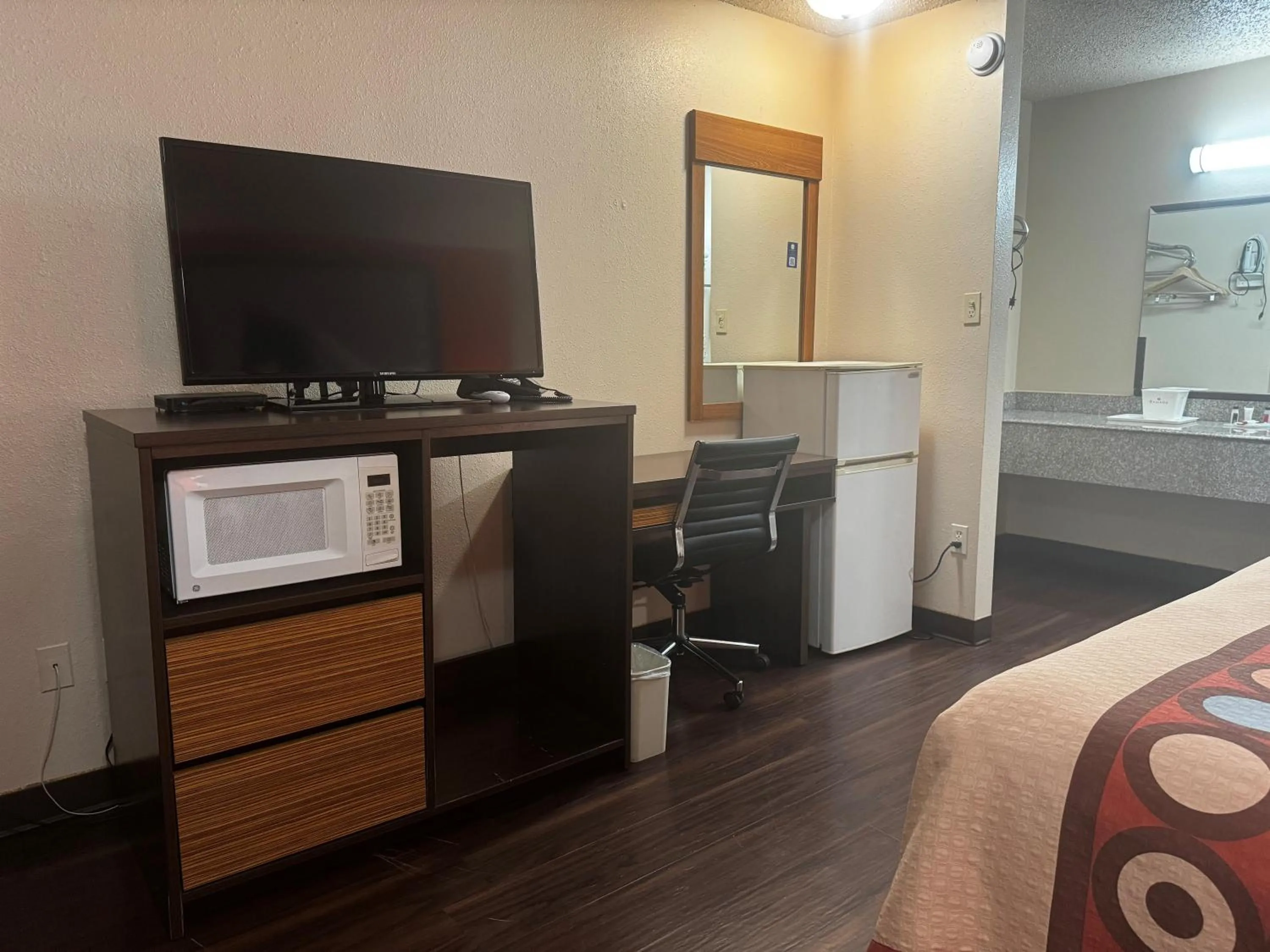 TV and multimedia in Super 8 by Wyndham Giddings