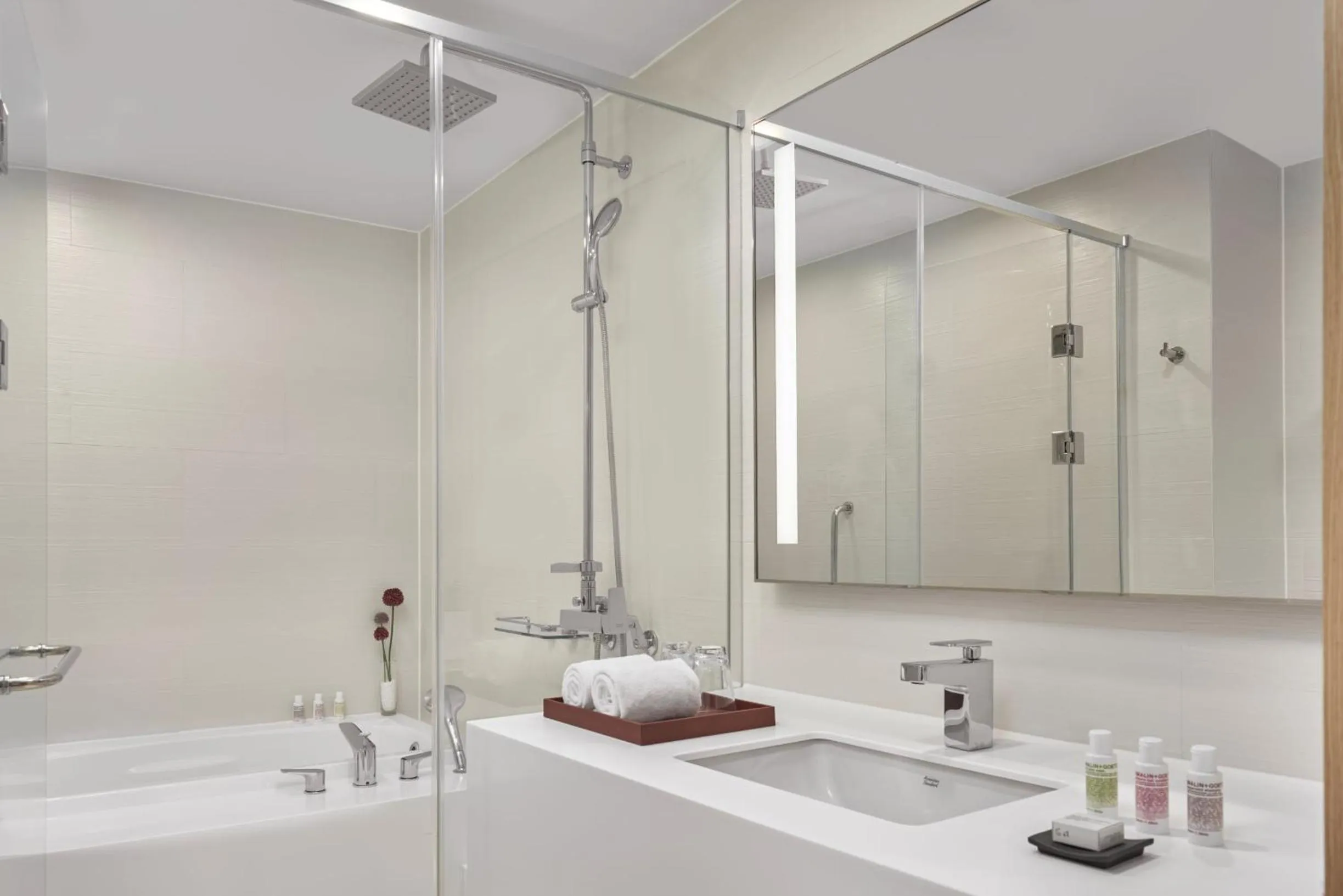 Bathroom in Avani Central Busan