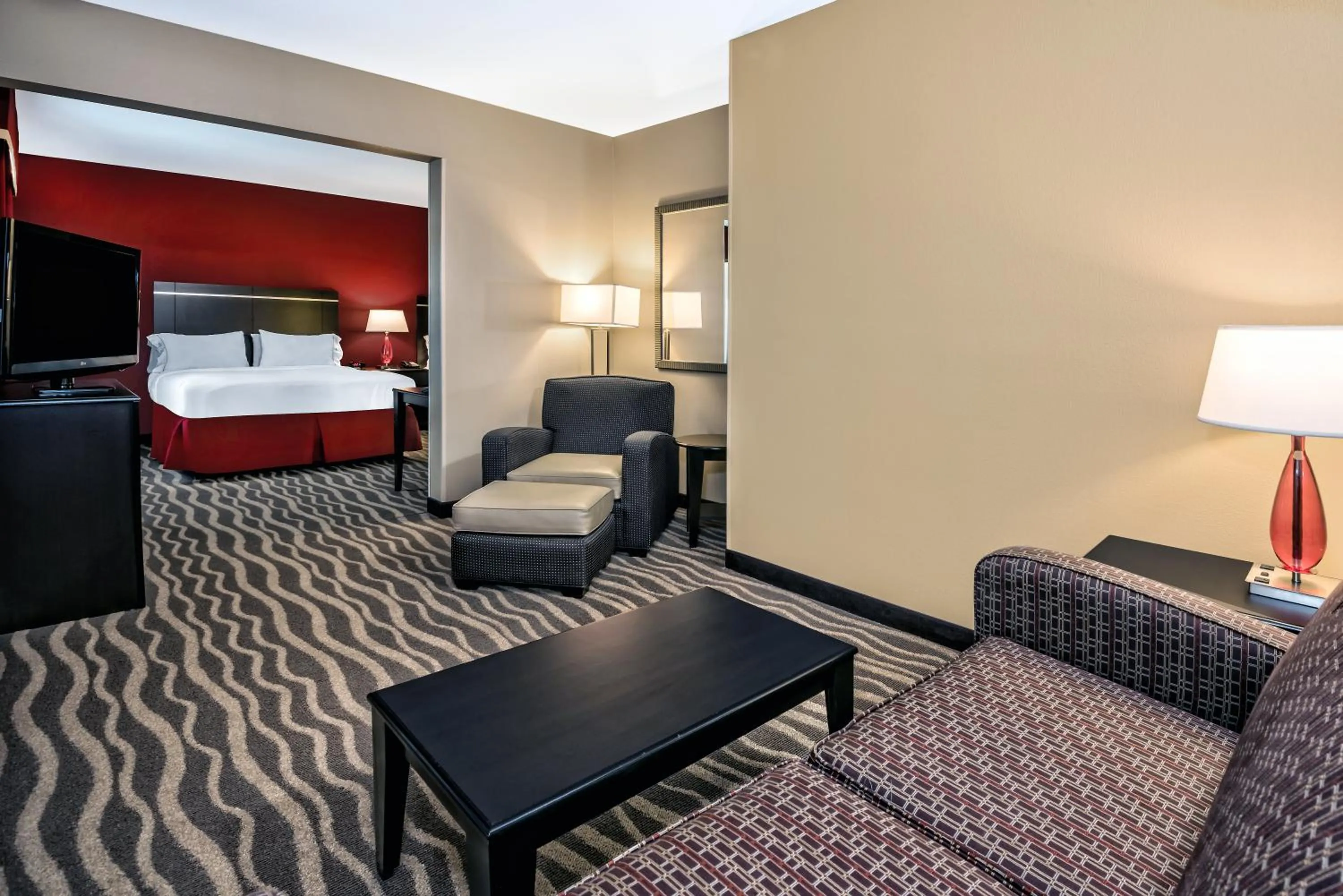 Photo of the whole room, Bed in Holiday Inn Express & Suites Cotulla by IHG