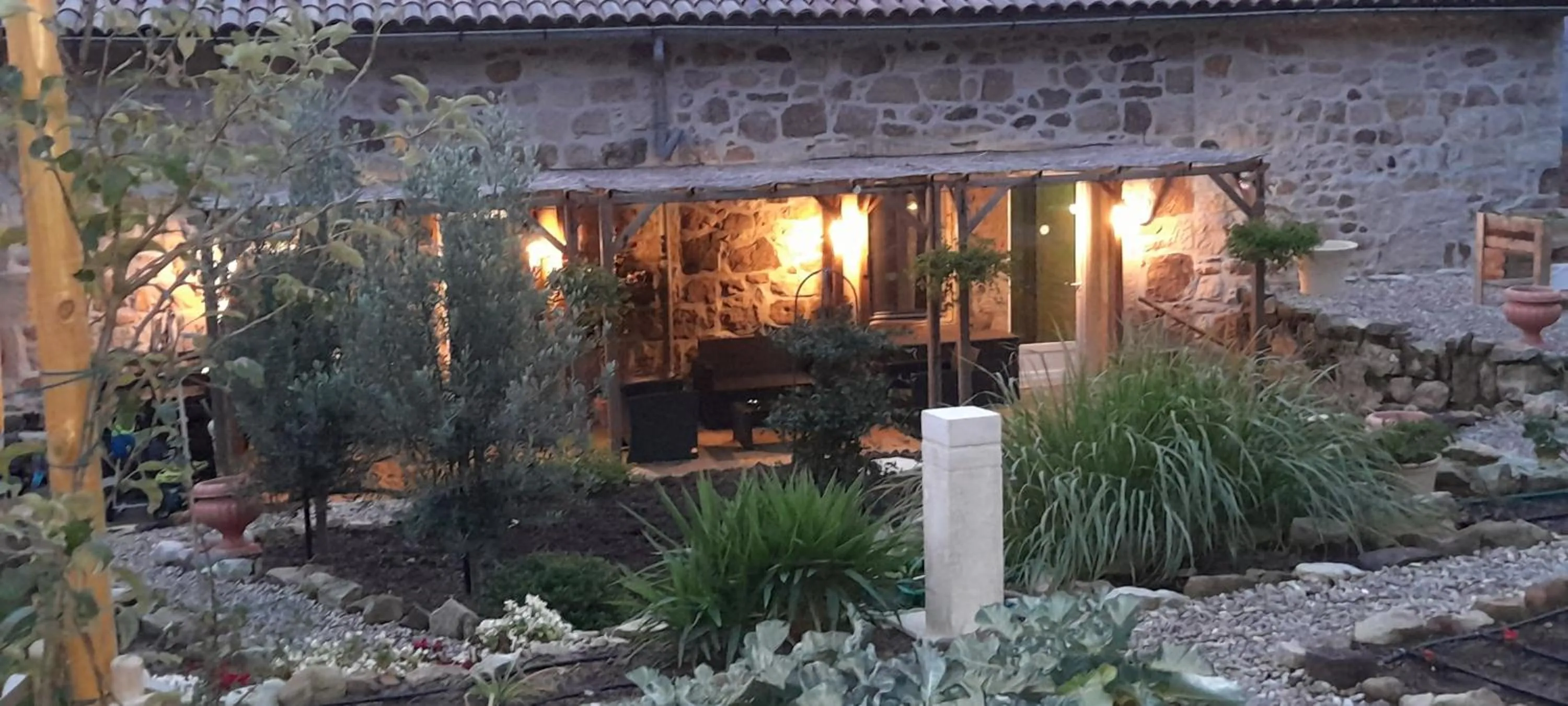 Property building in La Garenne