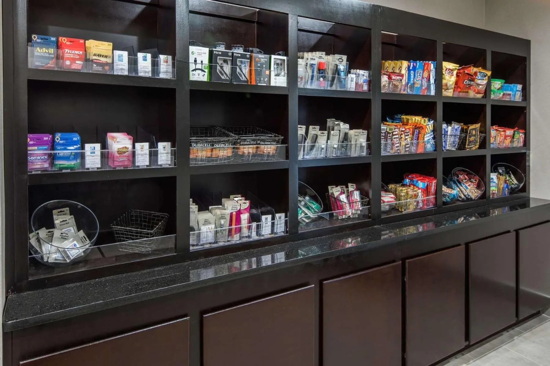 On-site shops in Comfort Inn & Suites Columbus North