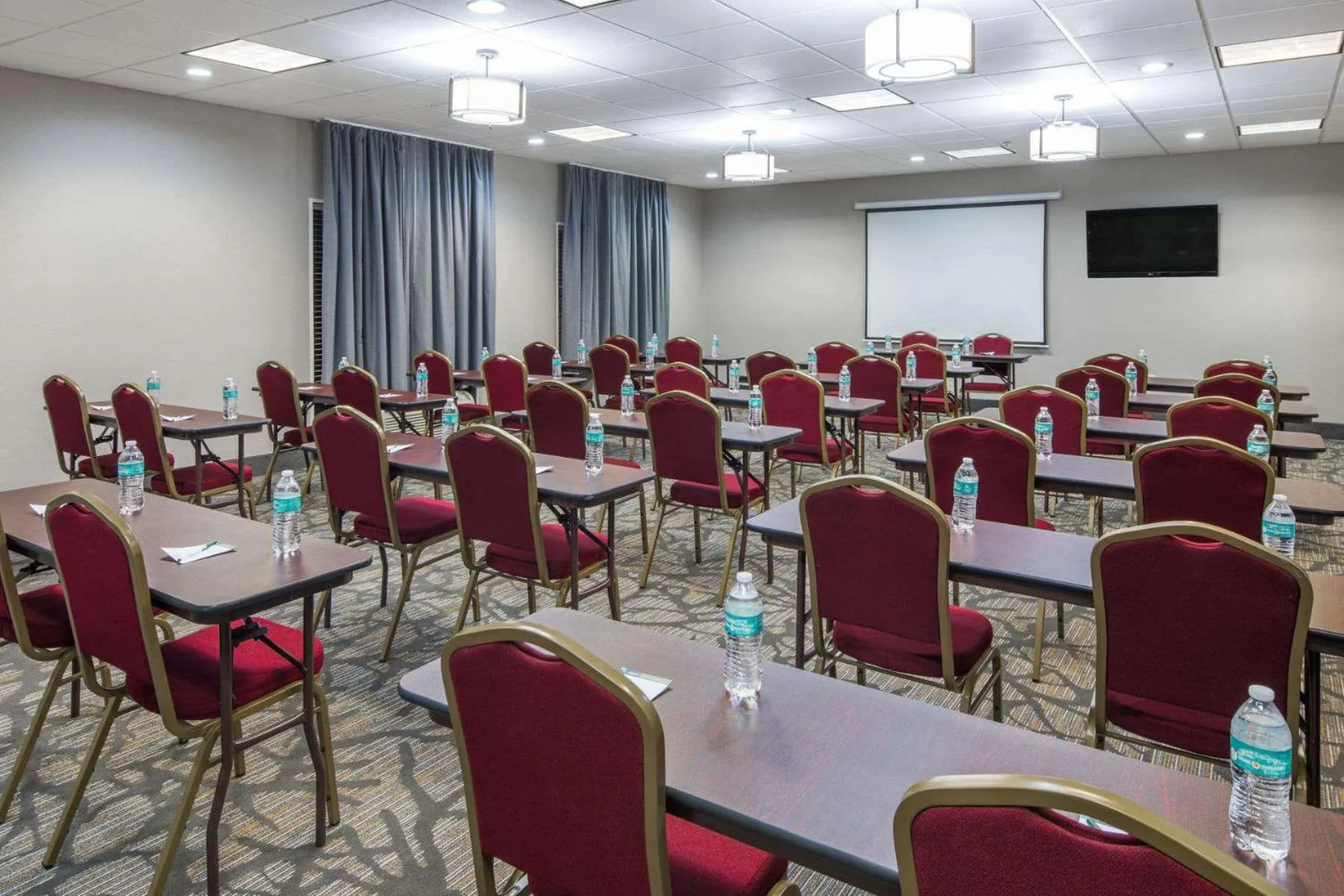 Meeting/conference room in Comfort Inn & Suites Columbus North
