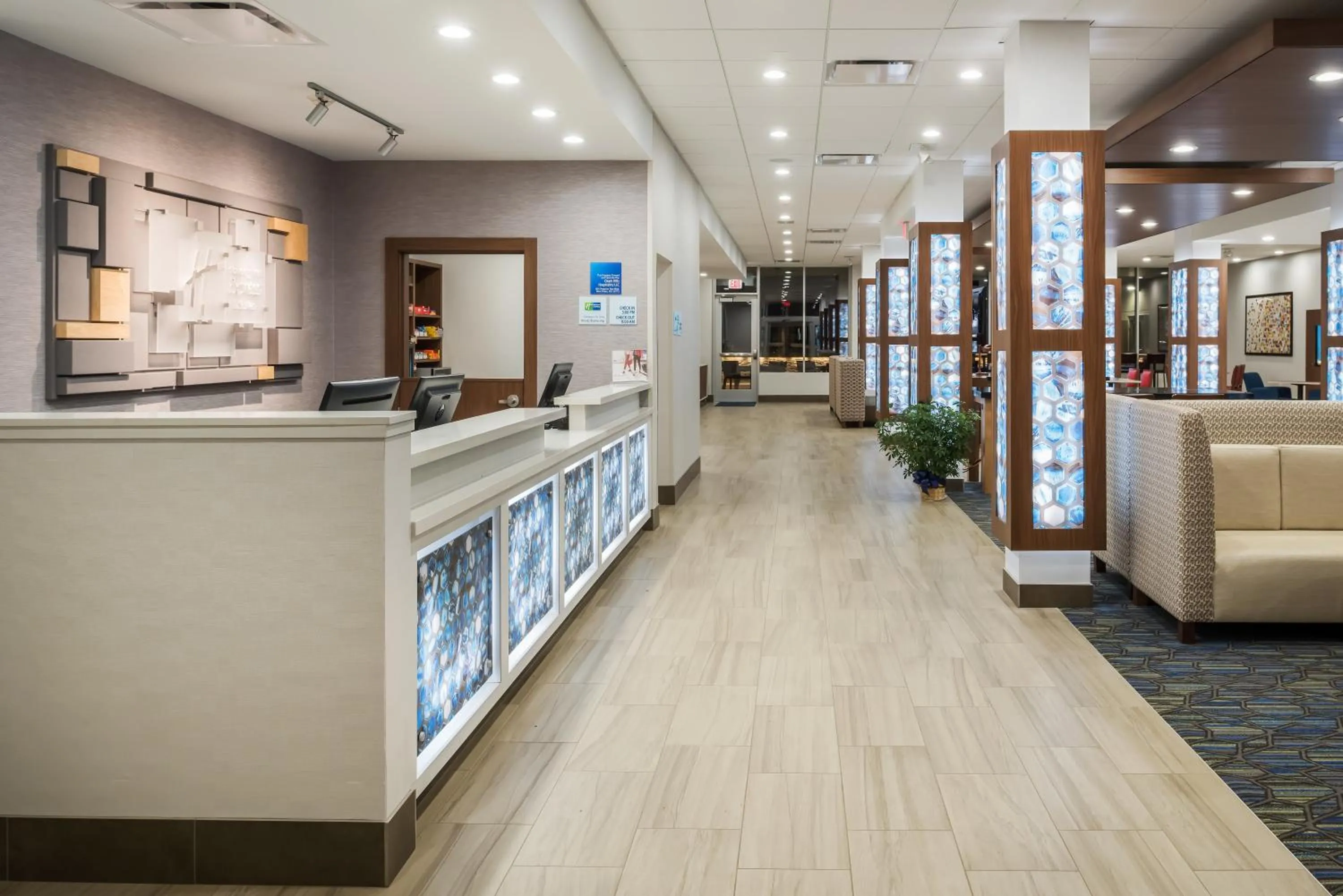 Property building in Holiday Inn Express & Suites West Plains Southwest by IHG