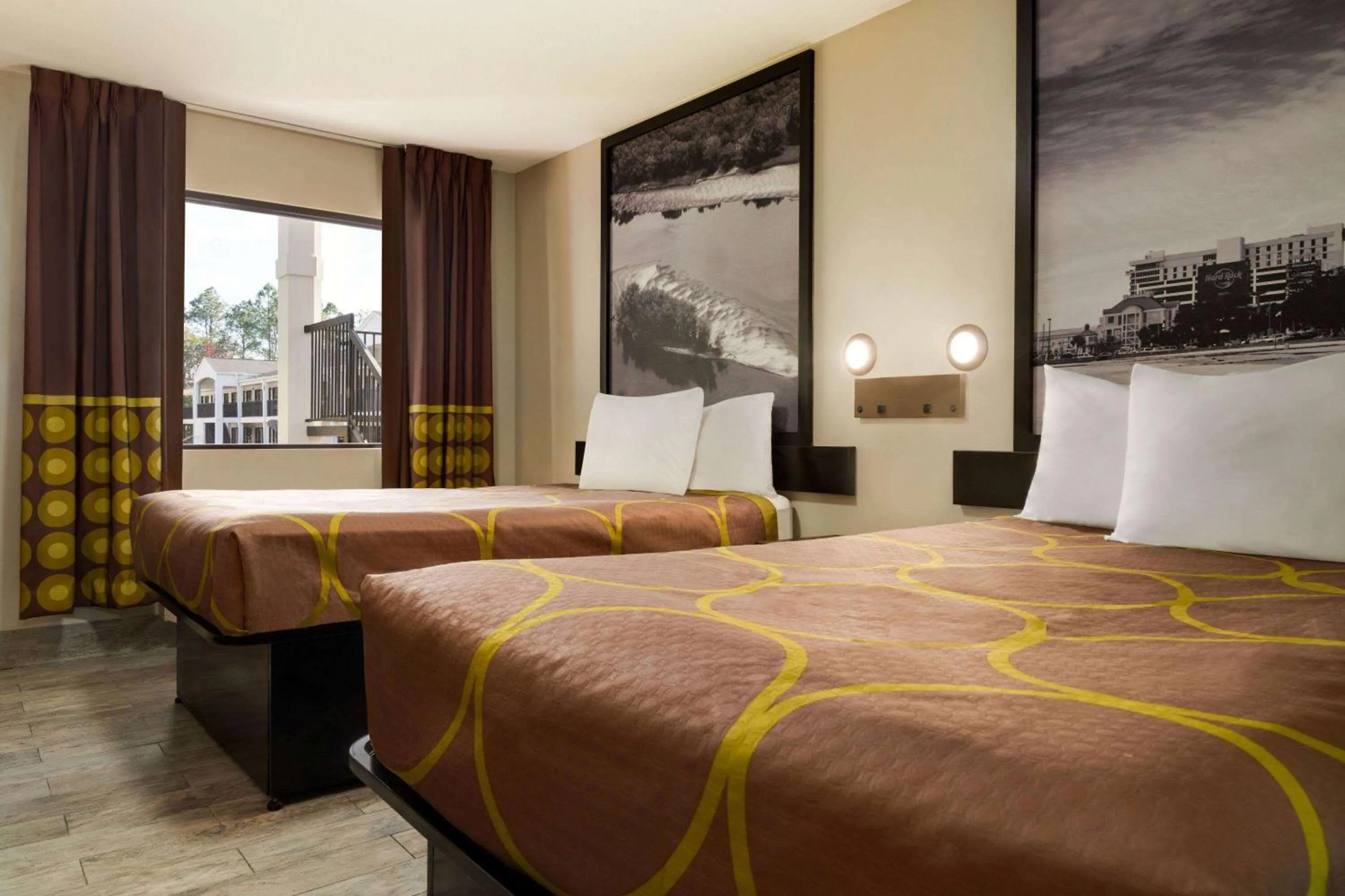 Photo of the whole room, Bed in Super 8 by Wyndham Ocean Springs Biloxi