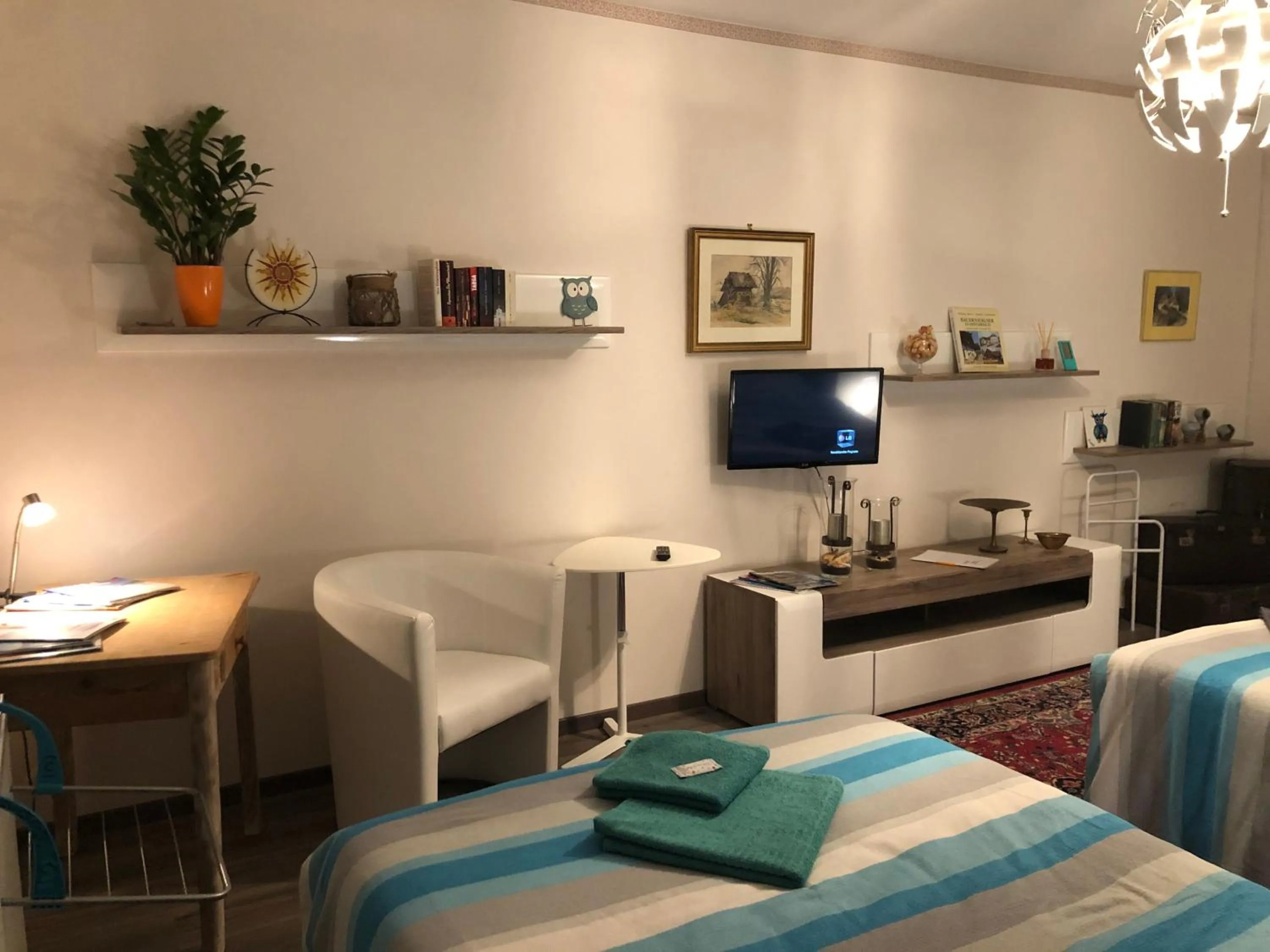 Bed in Auszeit; Gästehaus & mehr