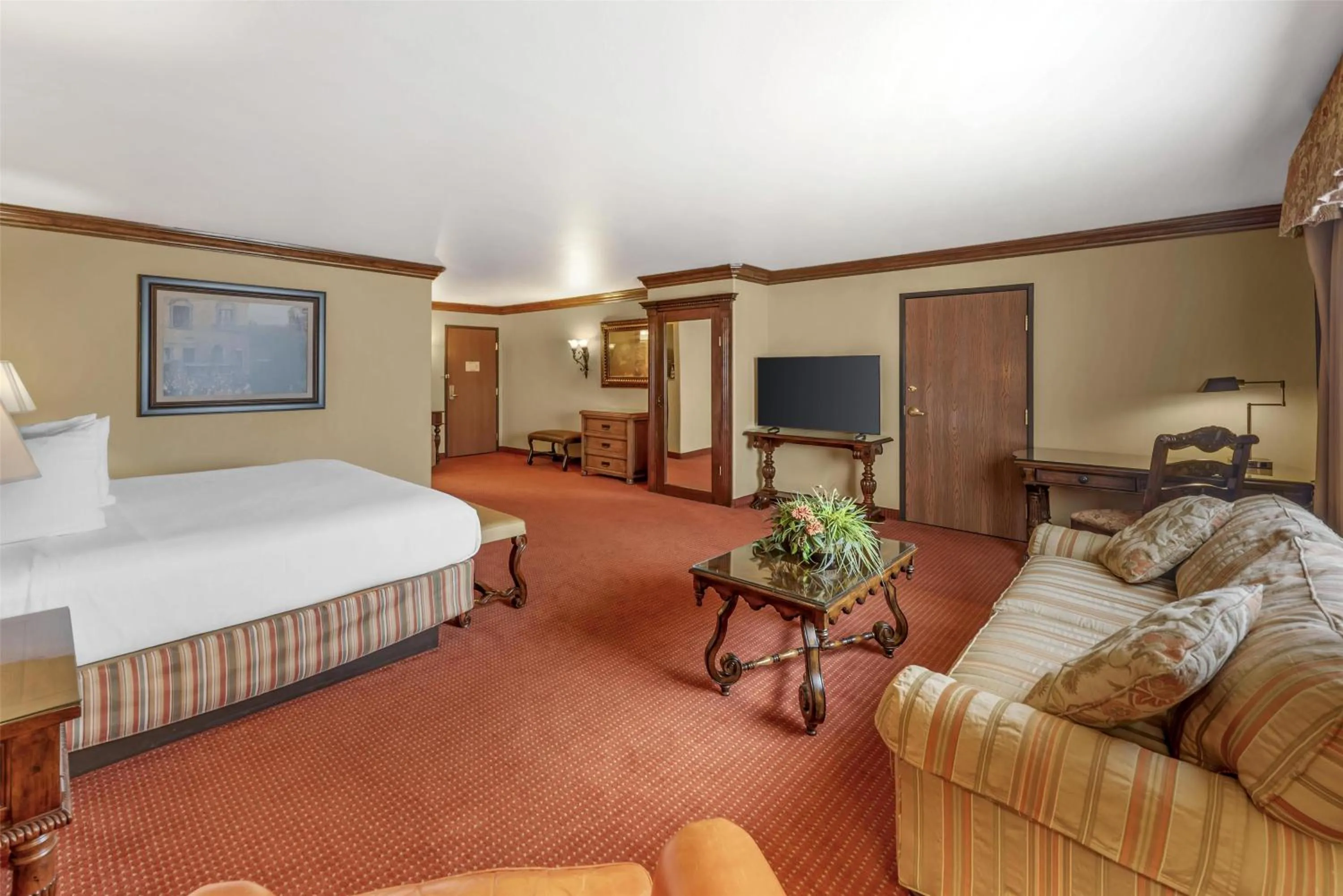 Photo of the whole room, Bed in Best Western San Isidro Inn