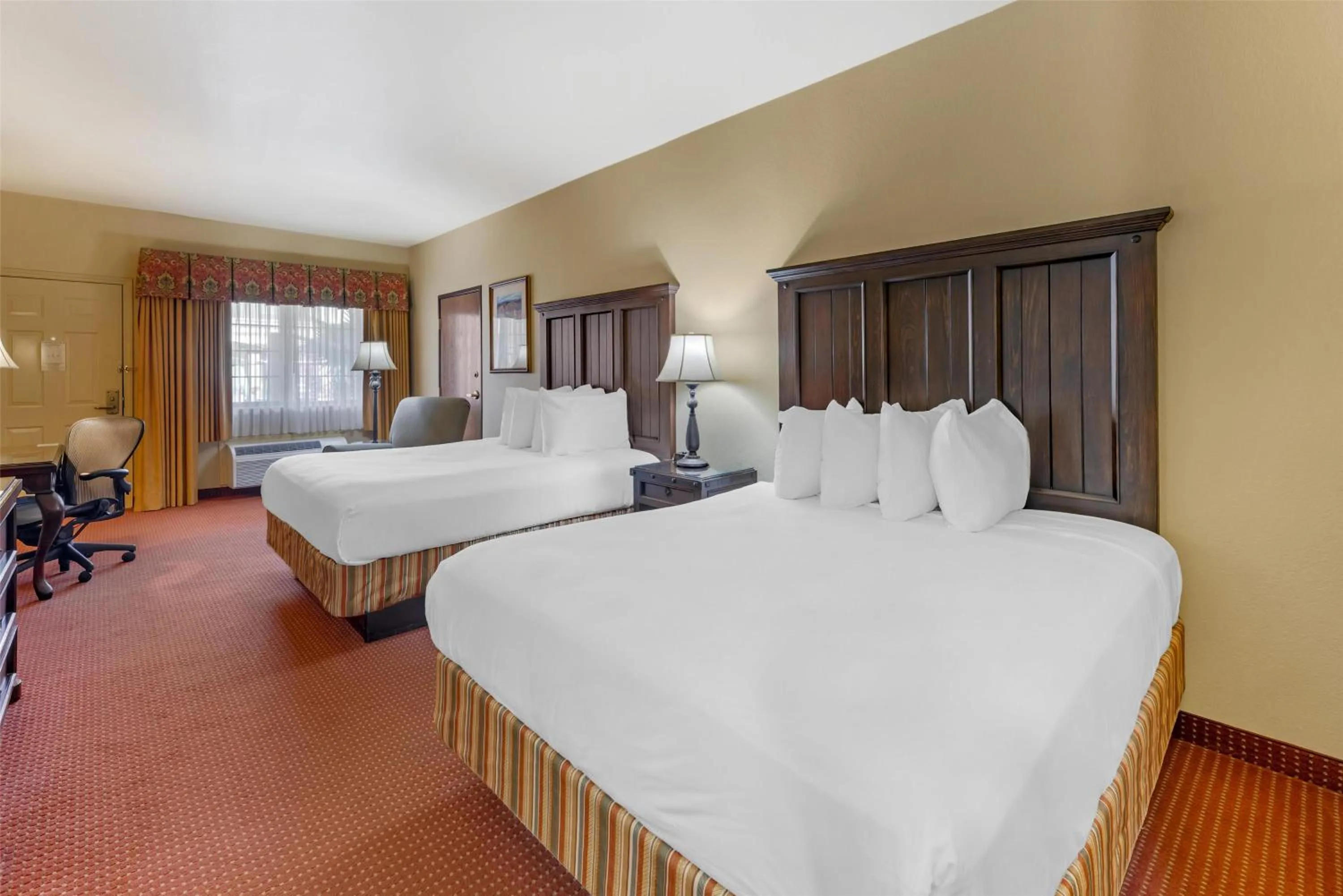 Bedroom, Bed in Best Western San Isidro Inn