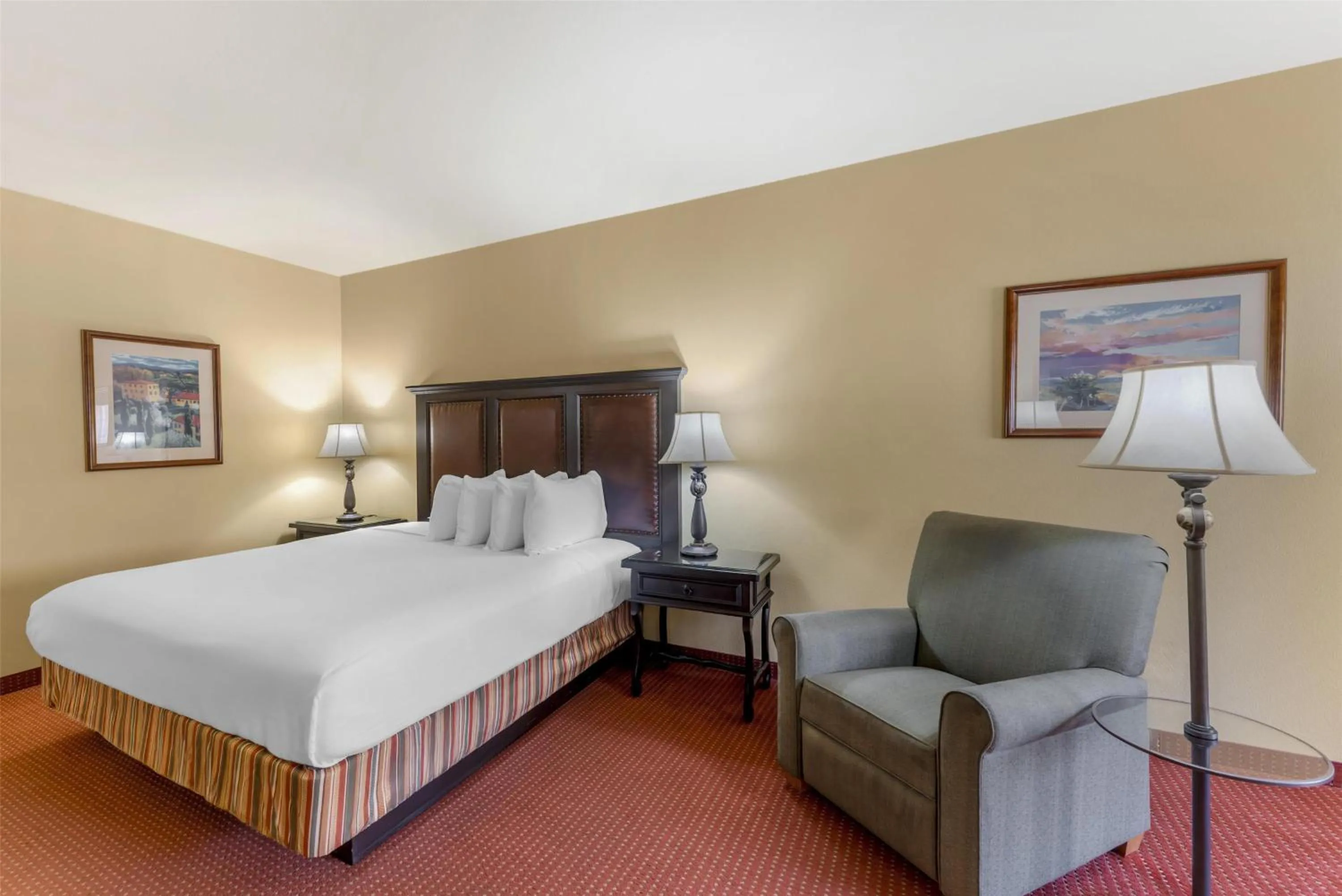 Bedroom, Bed in Best Western San Isidro Inn