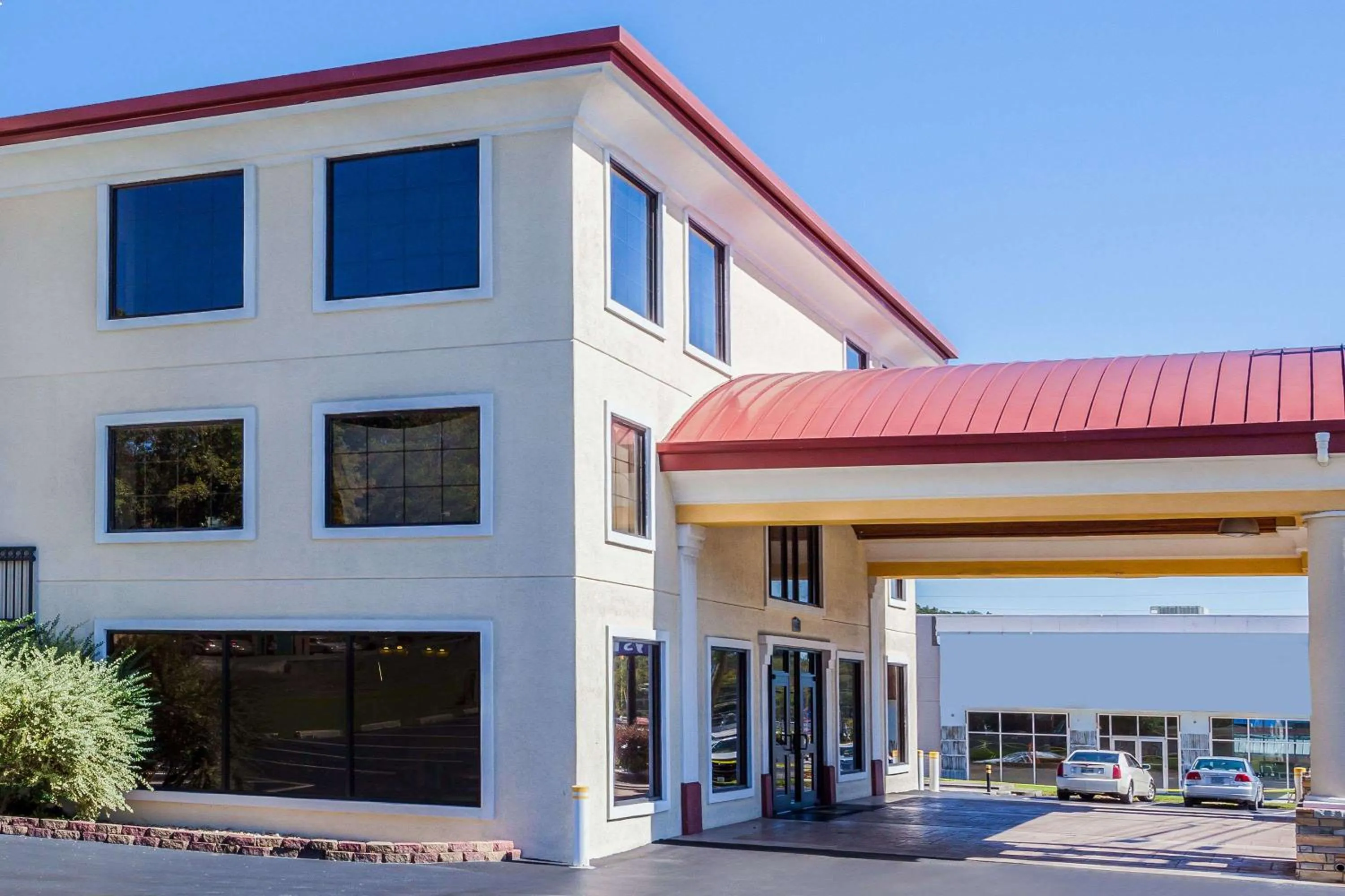 Property building in Days Inn by Wyndham Dalton