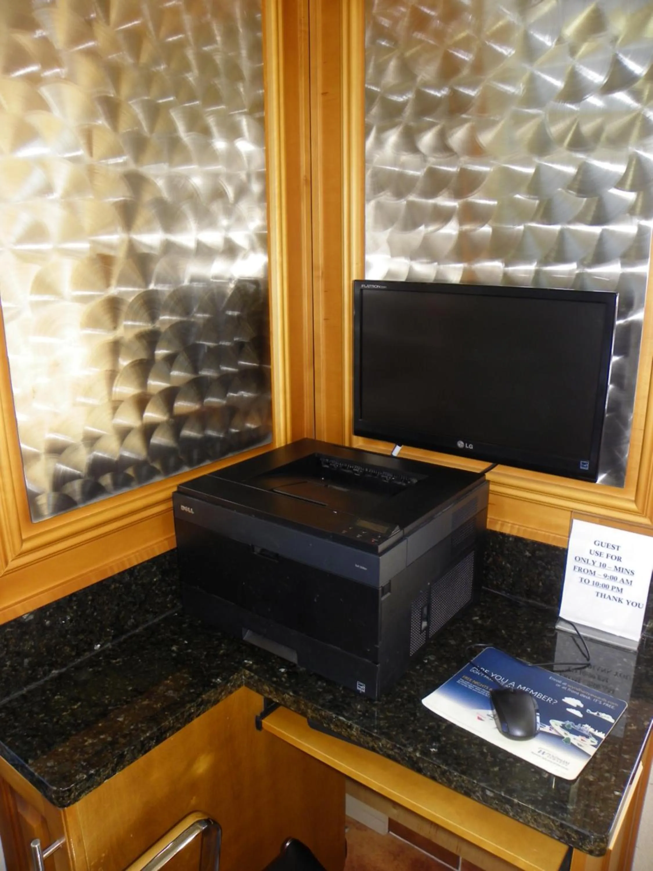 Business facilities in Days Inn by Wyndham Dalton