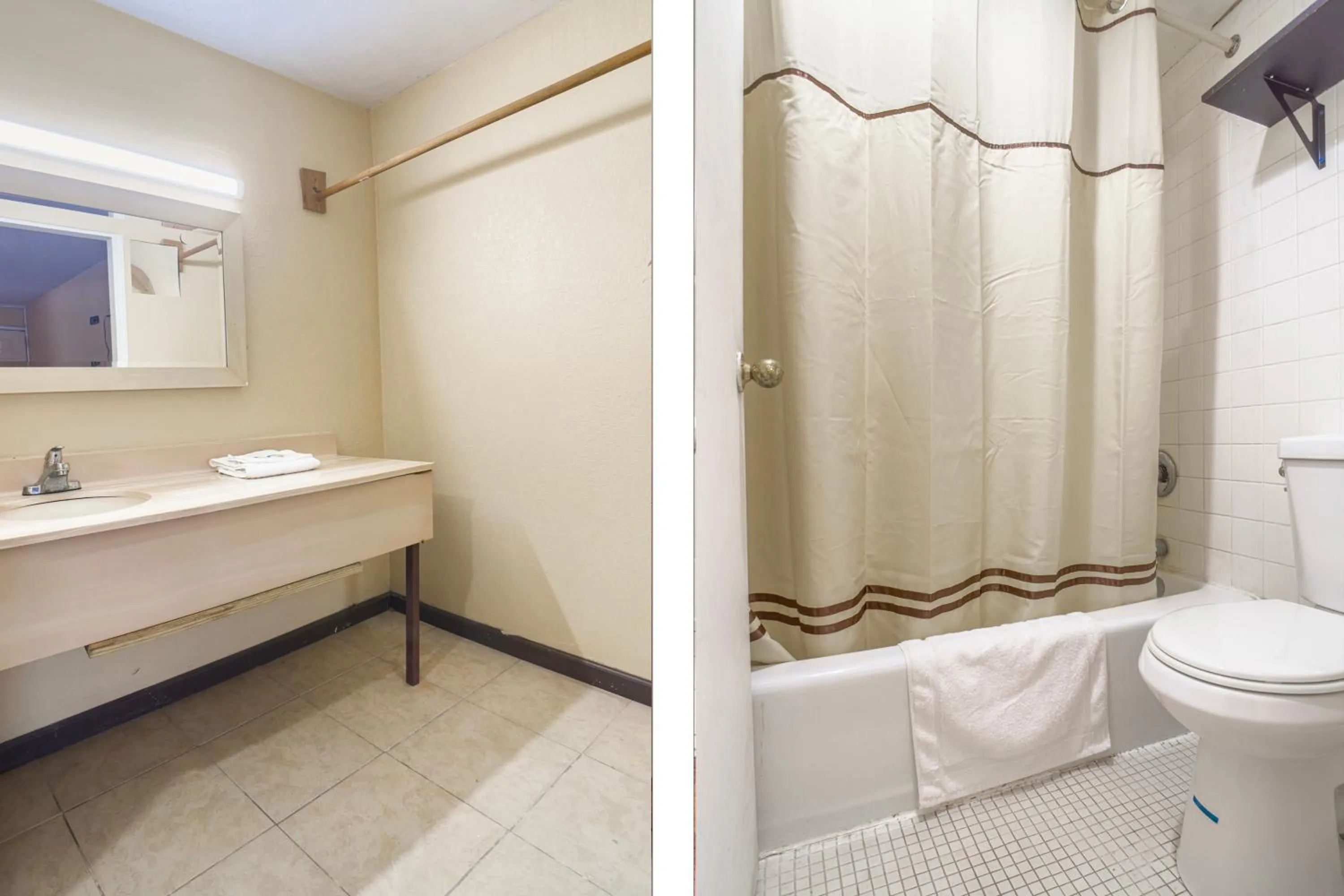 Bathroom in OYO Hotel Vienna I-75