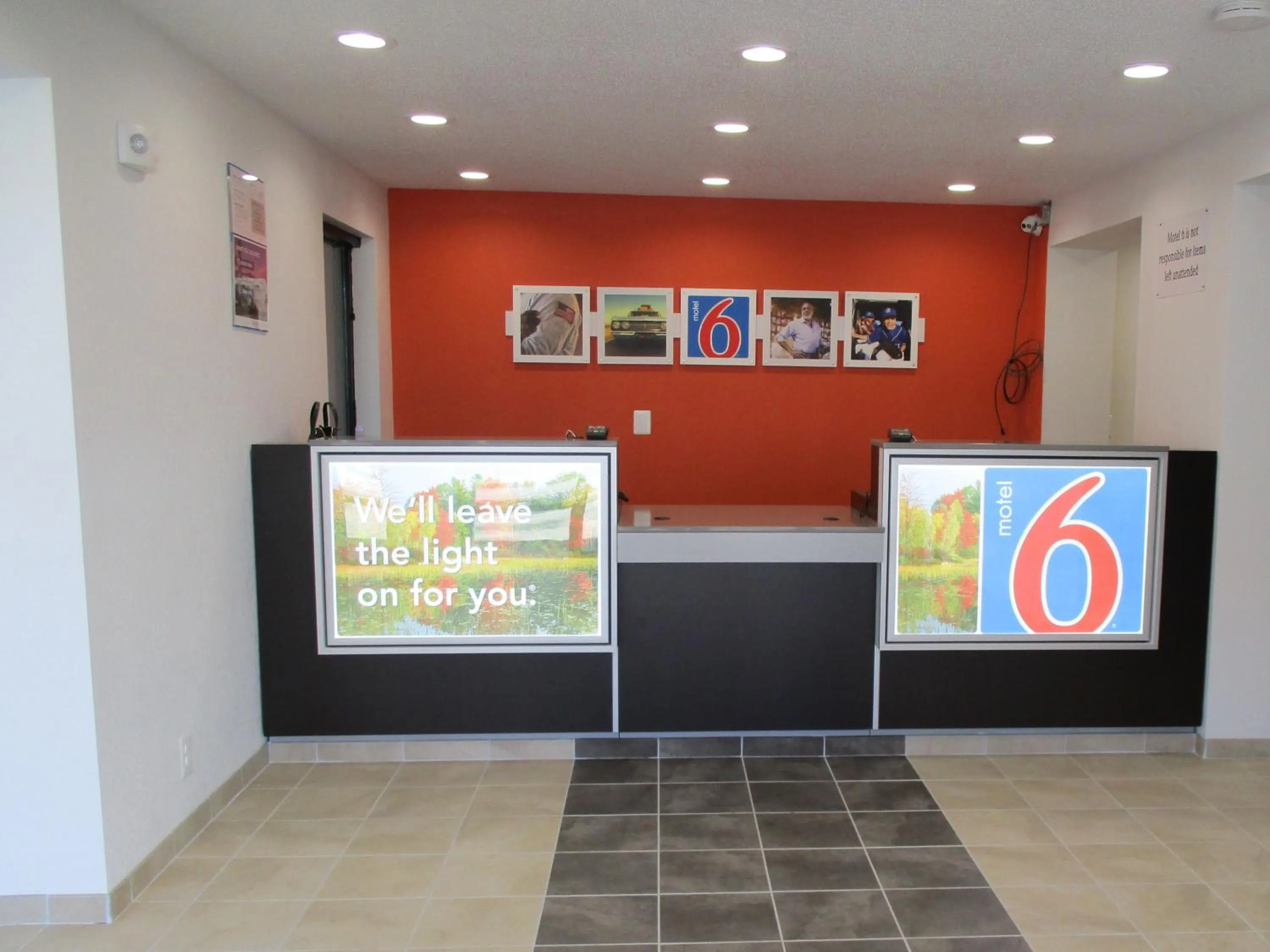 Lobby or reception in Motel 6-Odenton, MD - Fort Meade