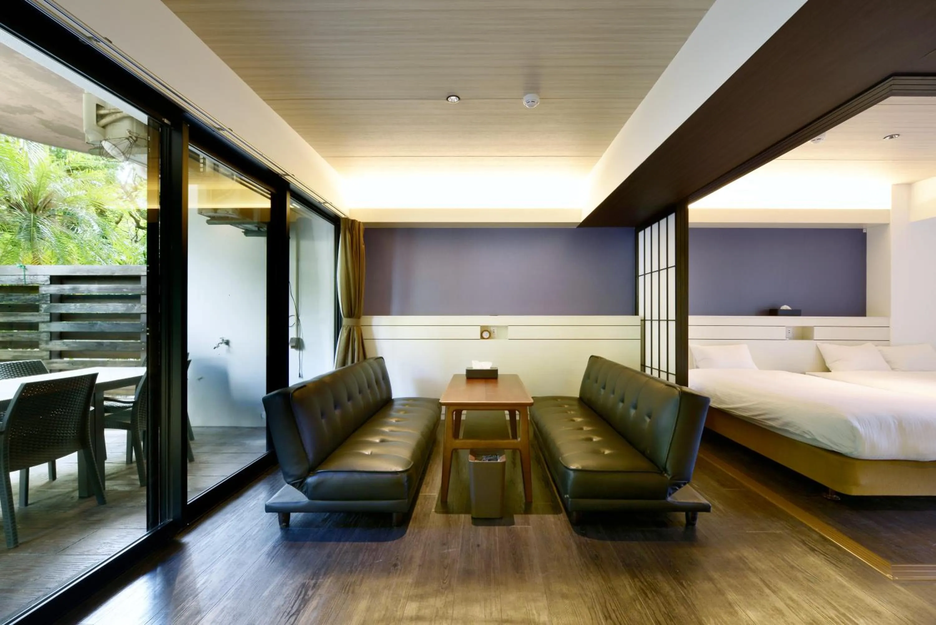 Photo of the whole room, Bed in Karry CONDO CHURAUMI