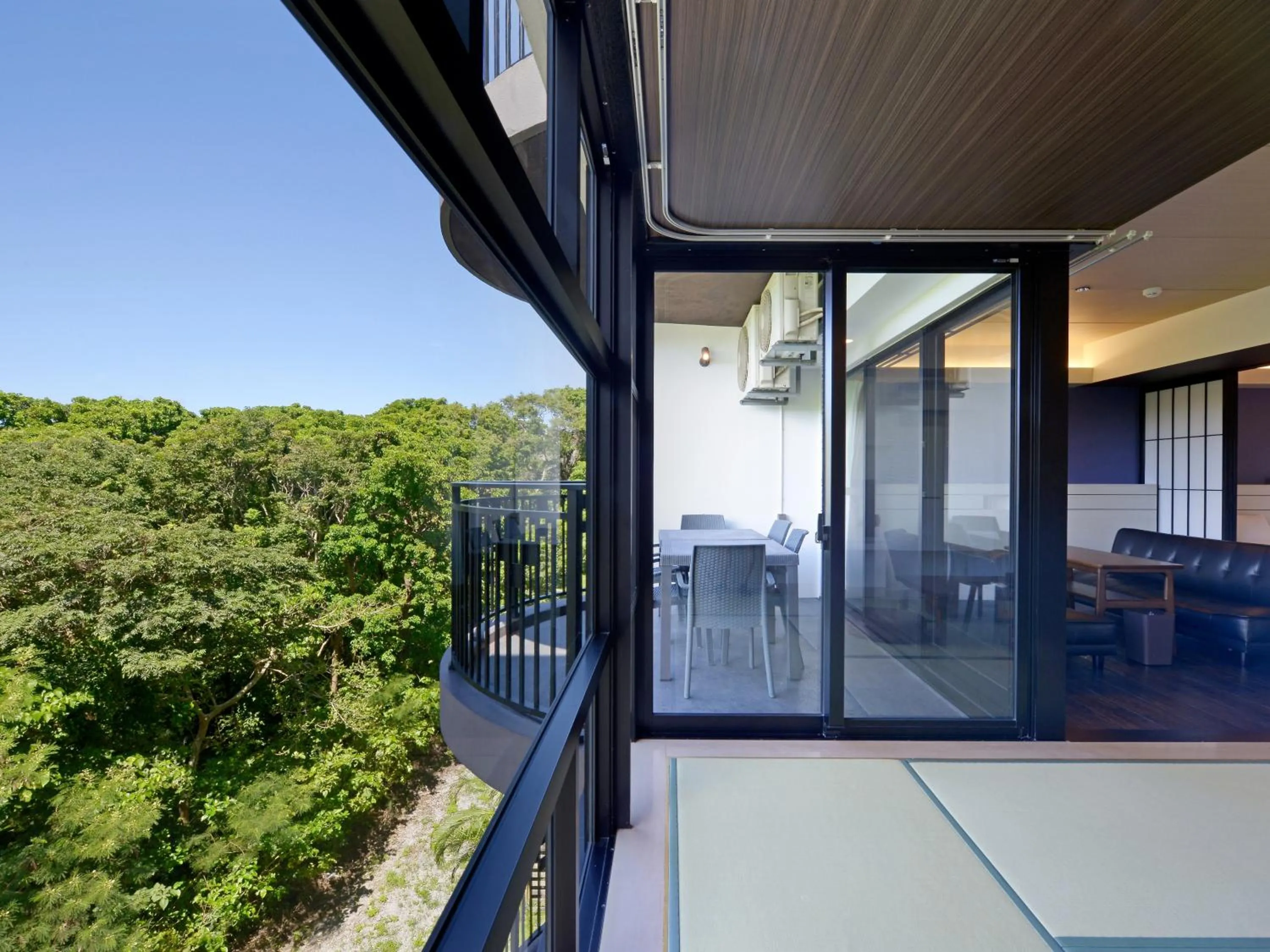 Photo of the whole room in Karry CONDO CHURAUMI