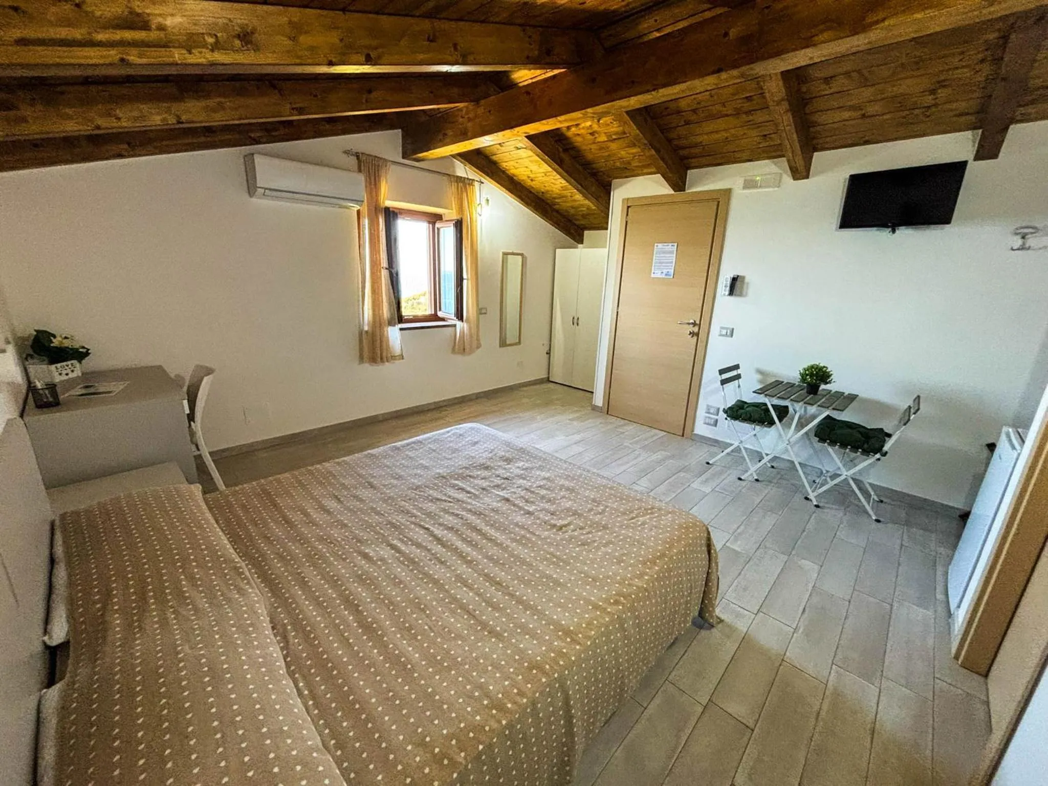 Bedroom, Bed in Tramonti d'Oro