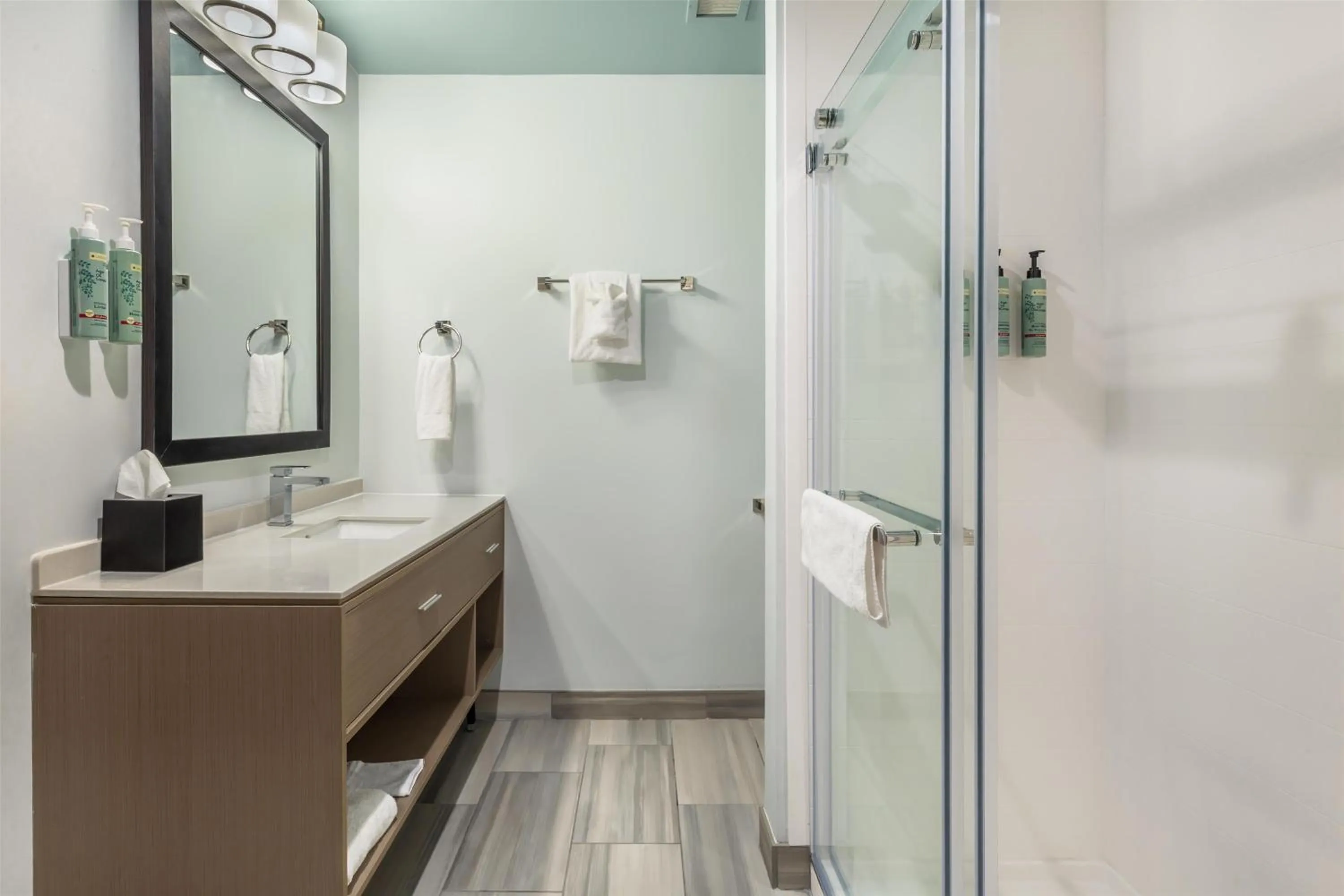 Bathroom in Best Western Manchester