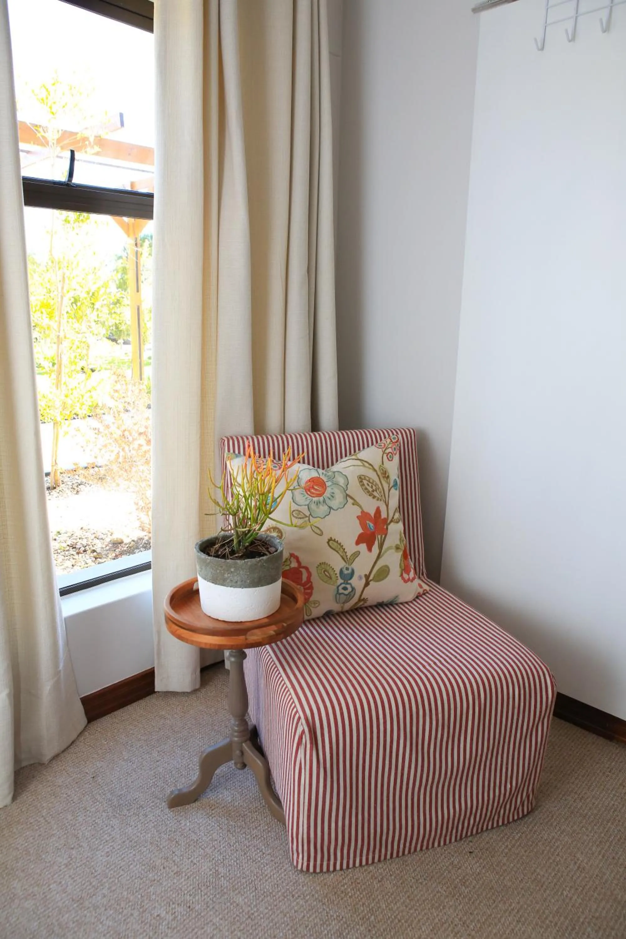 Seating area in Hudson Manor - Entabeni, Knysna