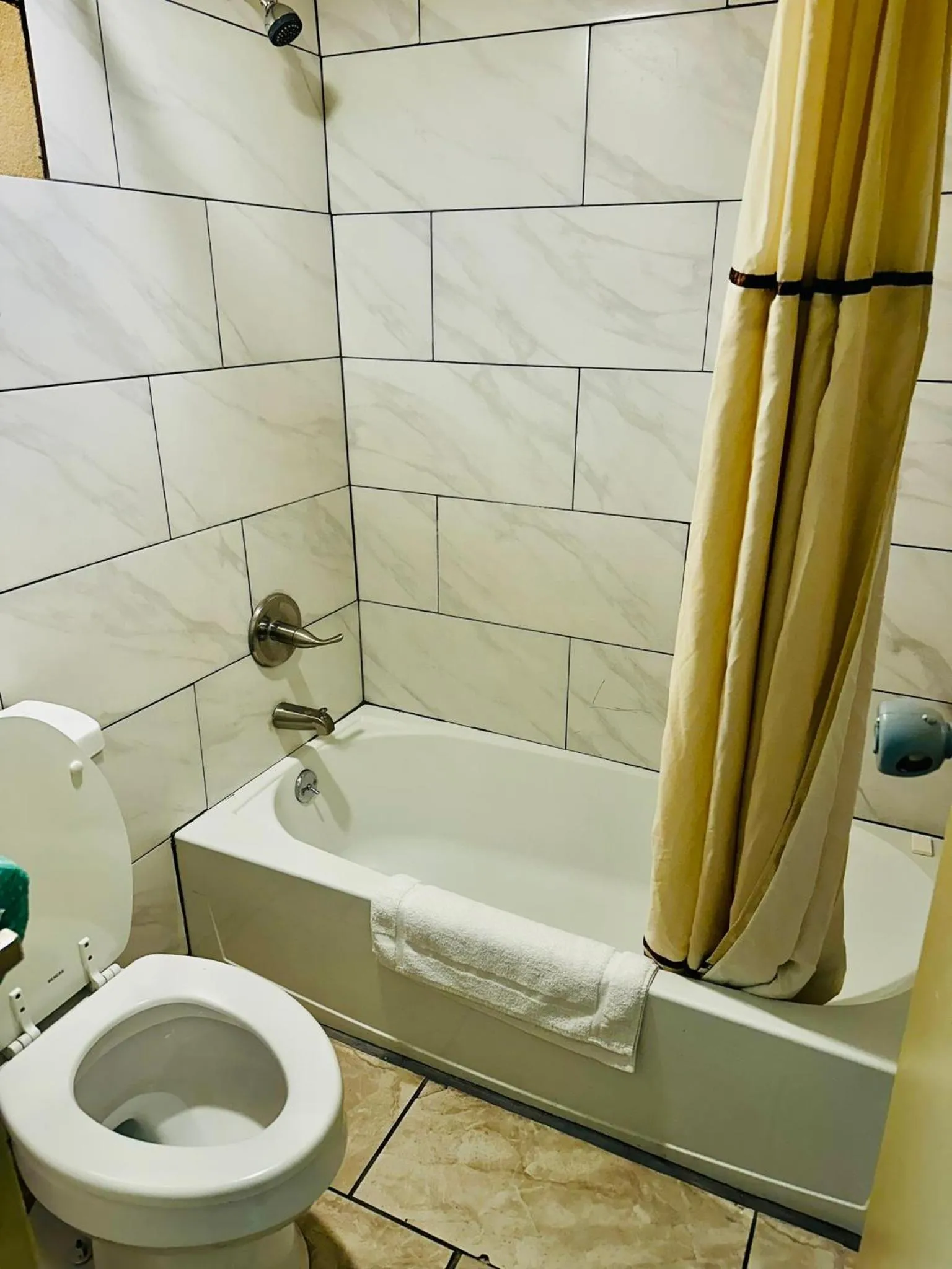 Bath in Travel Inn Bristol near State Street