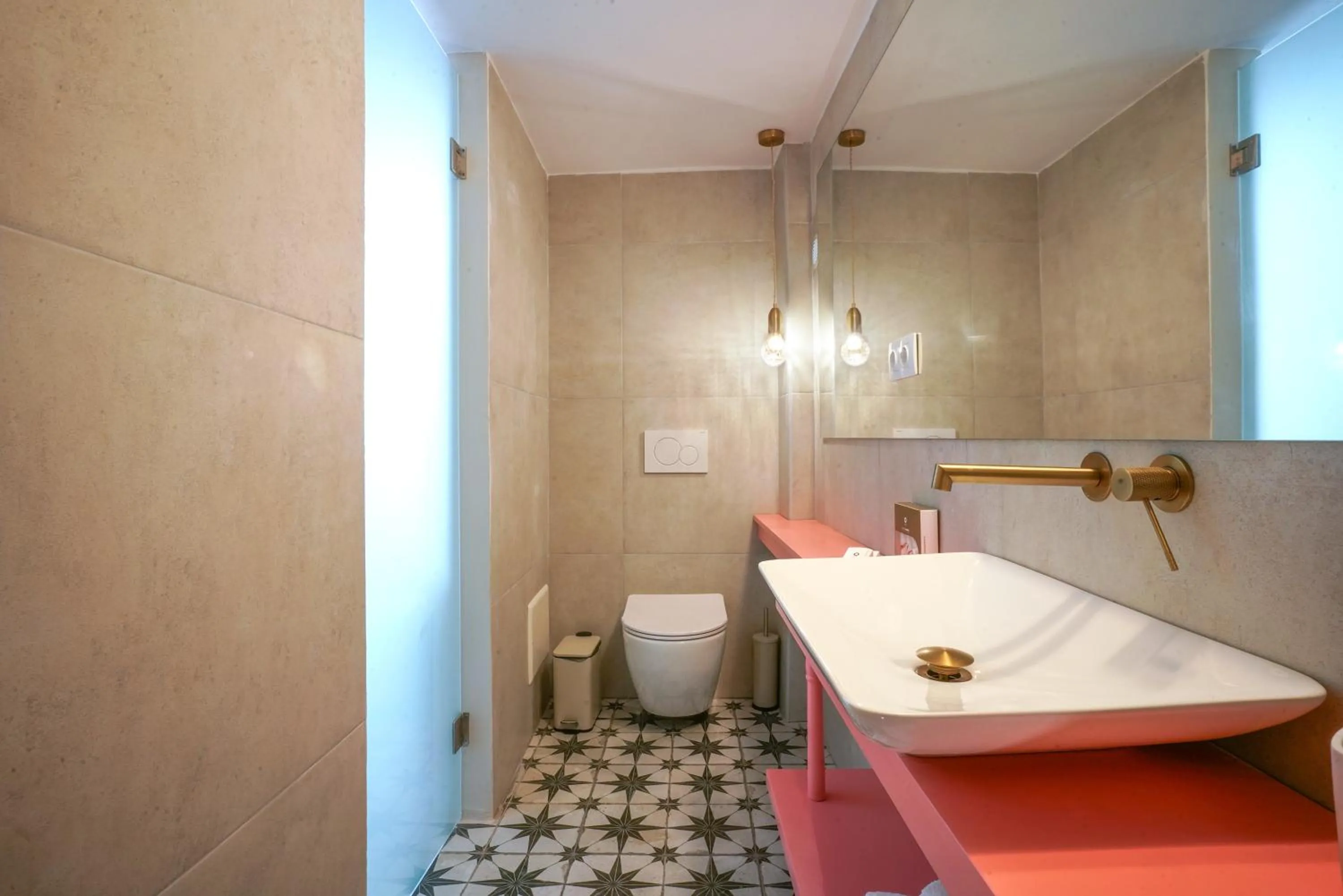 Bathroom in Pafsilipon Suites